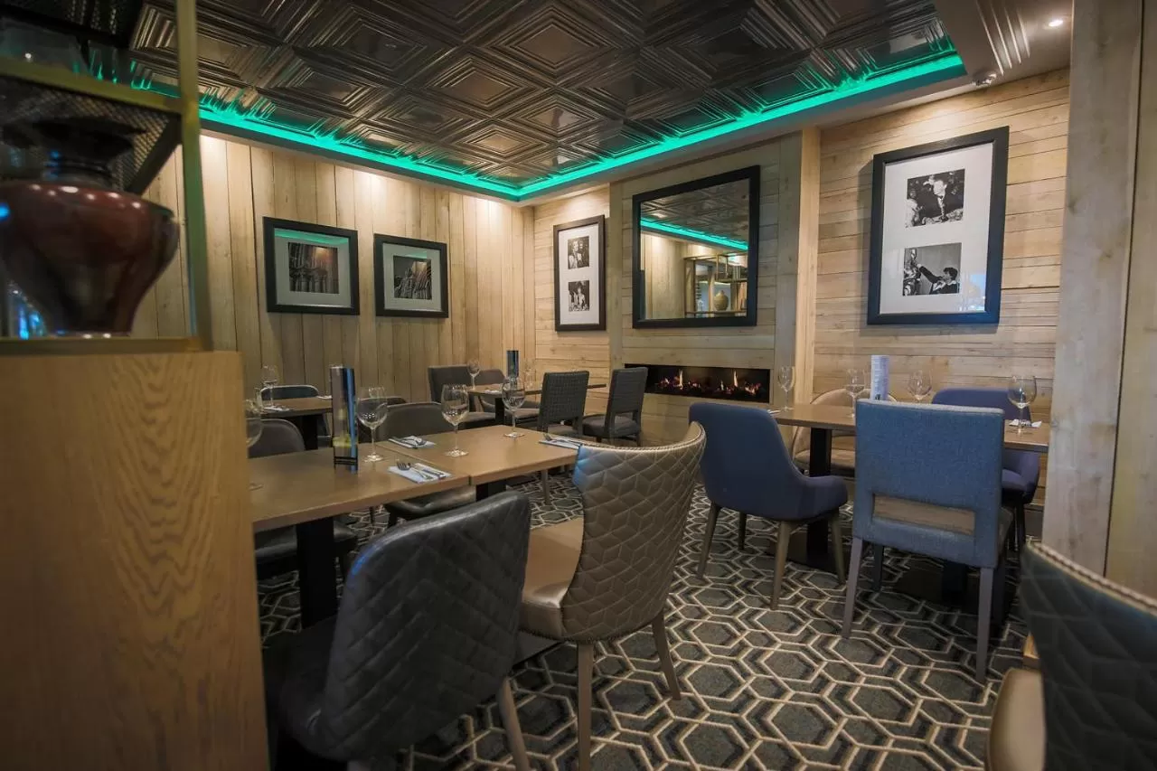 Brisbane House Hotel