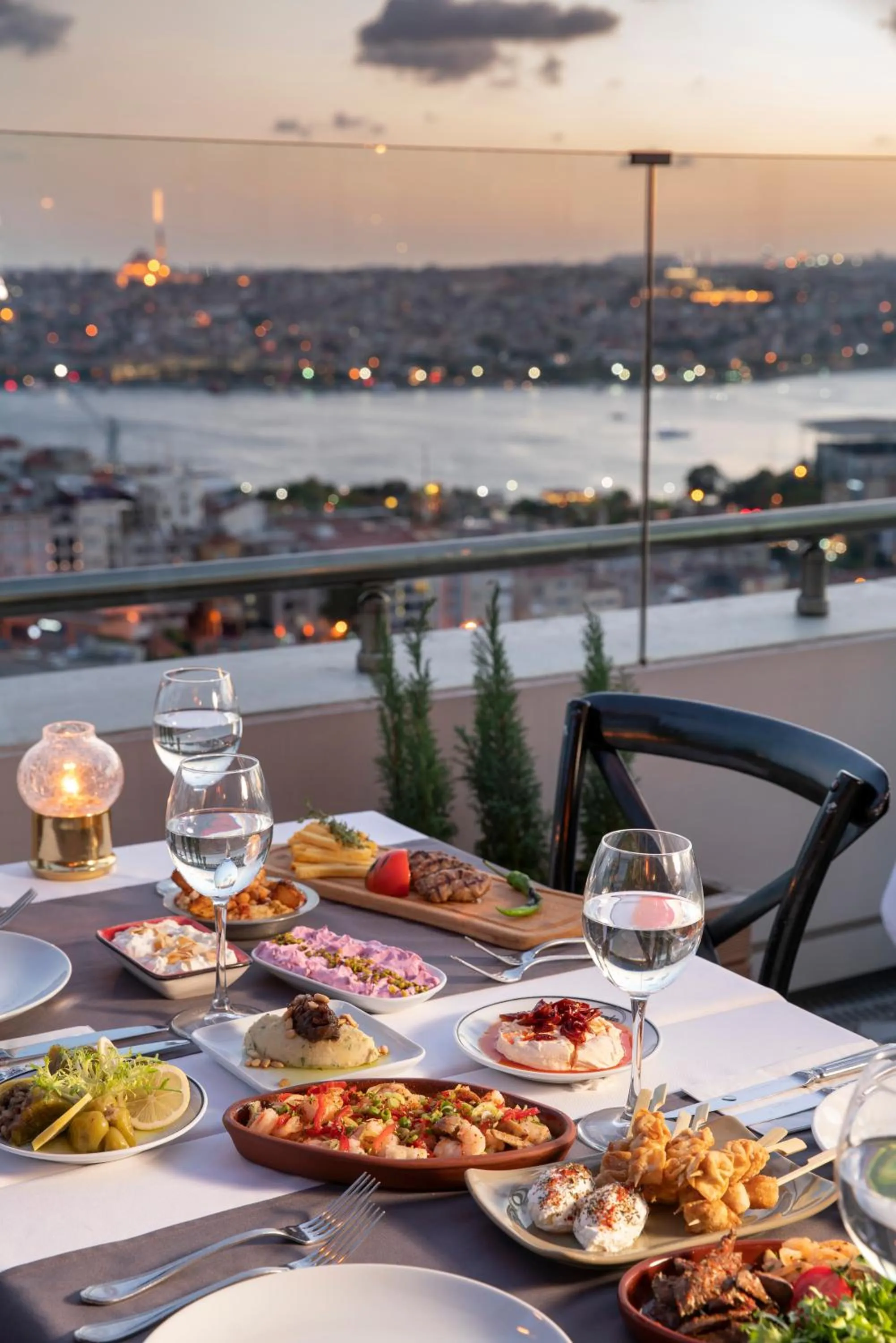 Restaurant/places to eat in Rixos Pera Istanbul