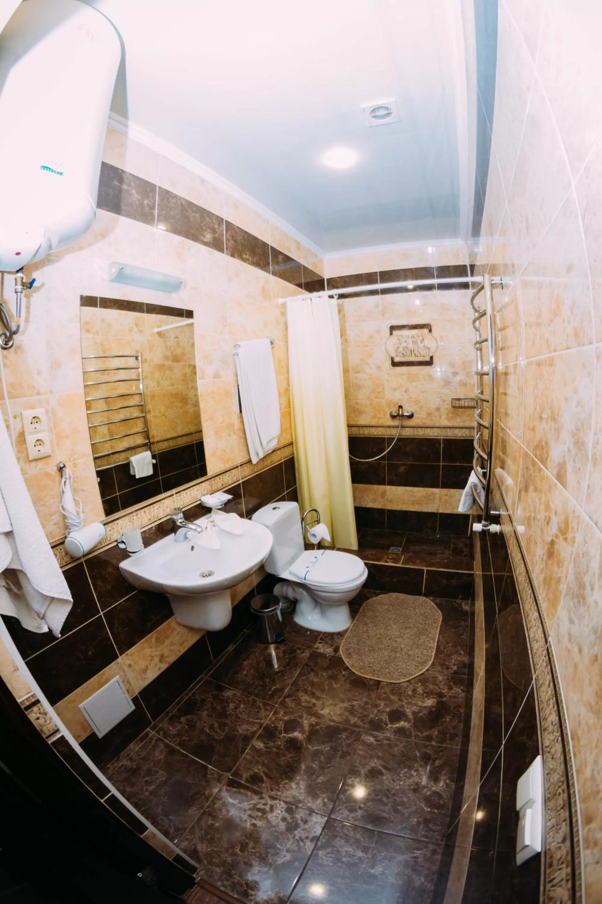 Bathroom in Delta Hotel