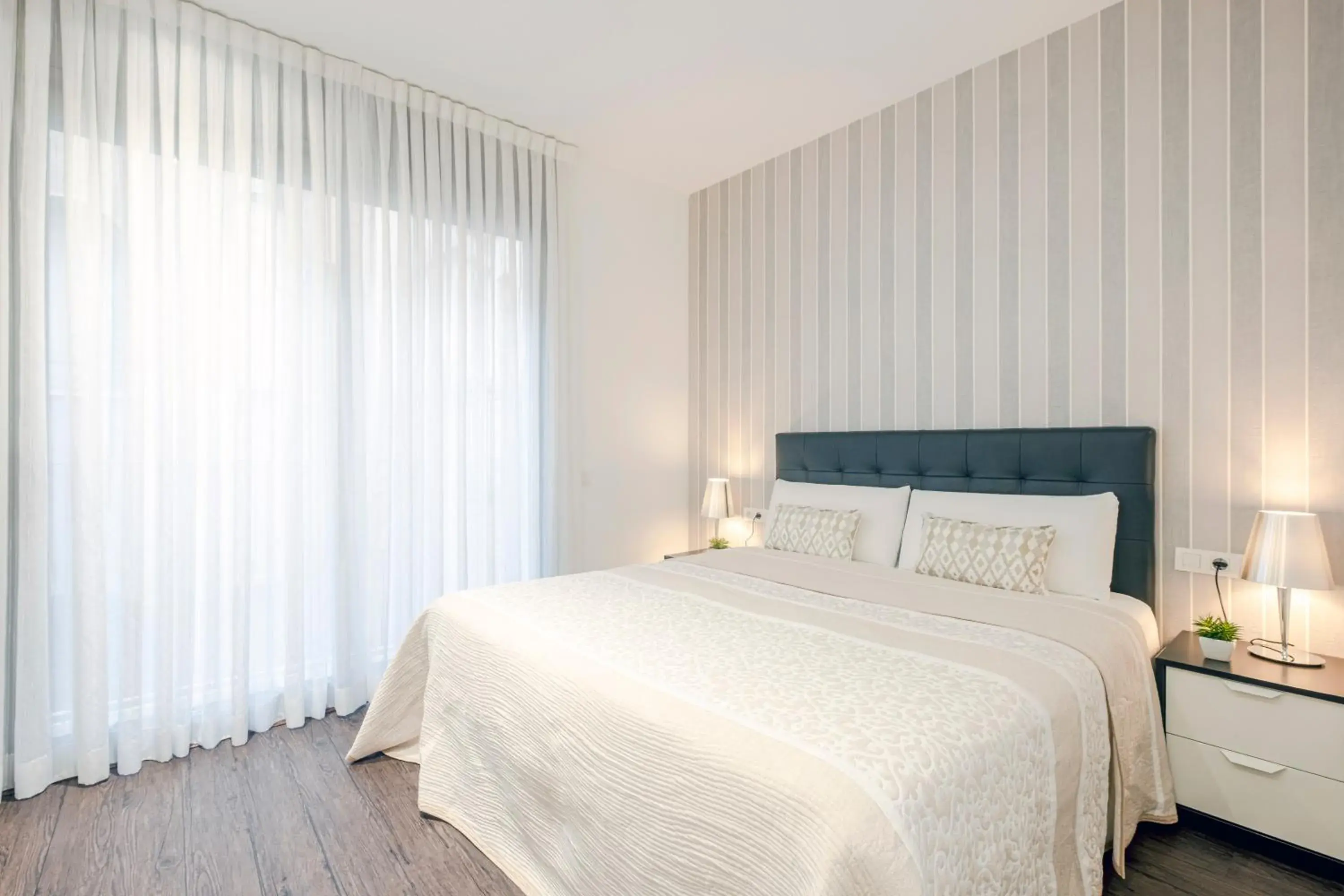 Two-Bedroom Apartment (4 Adults) in Aspasios Catedral Apartments Two-Bedroom Apartment (4 Adults) in Aspasios Catedral Apartments