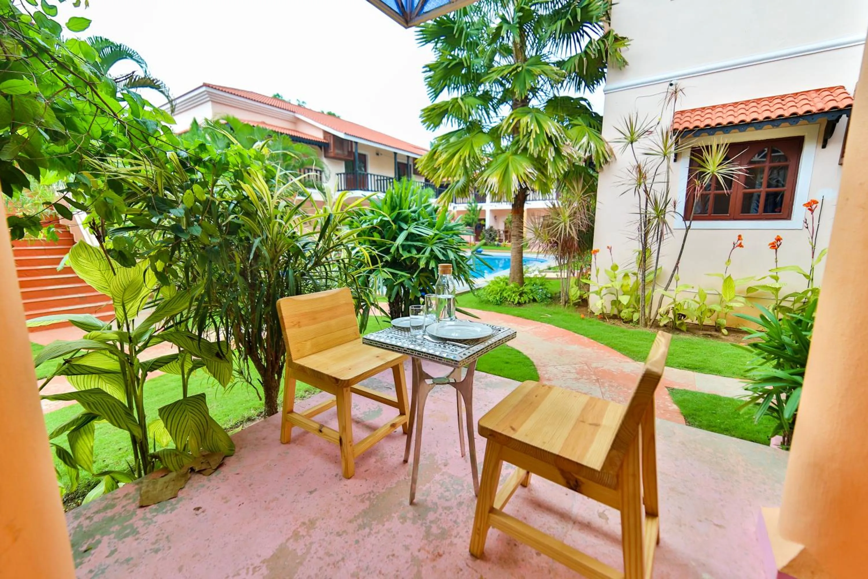 Restaurant/places to eat in Amour Resort