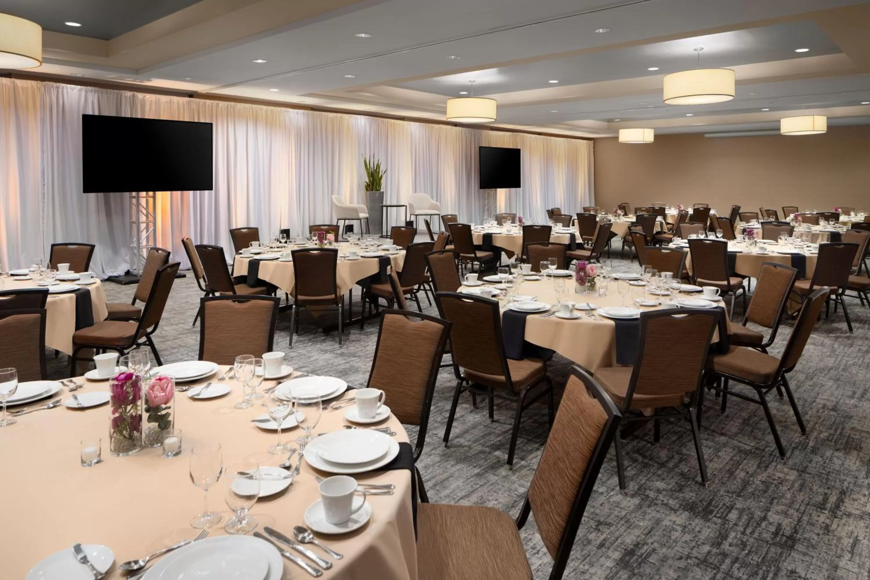 Meeting/conference room in Courtyard by Marriott Seattle Bellevue/Downtown