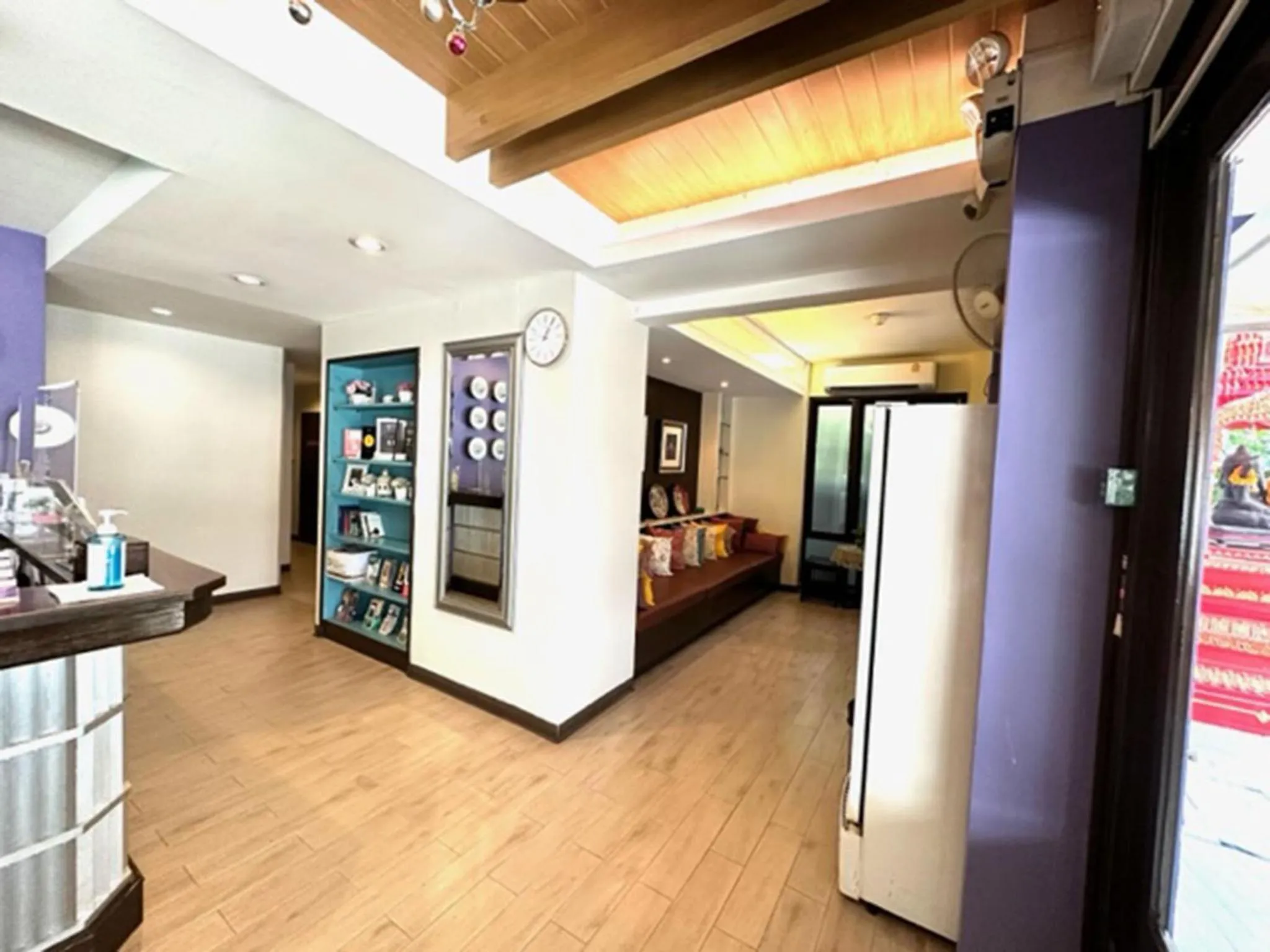 Lobby or reception, Bed in Sawasdee Hotel @ Sukhumvit Soi 8