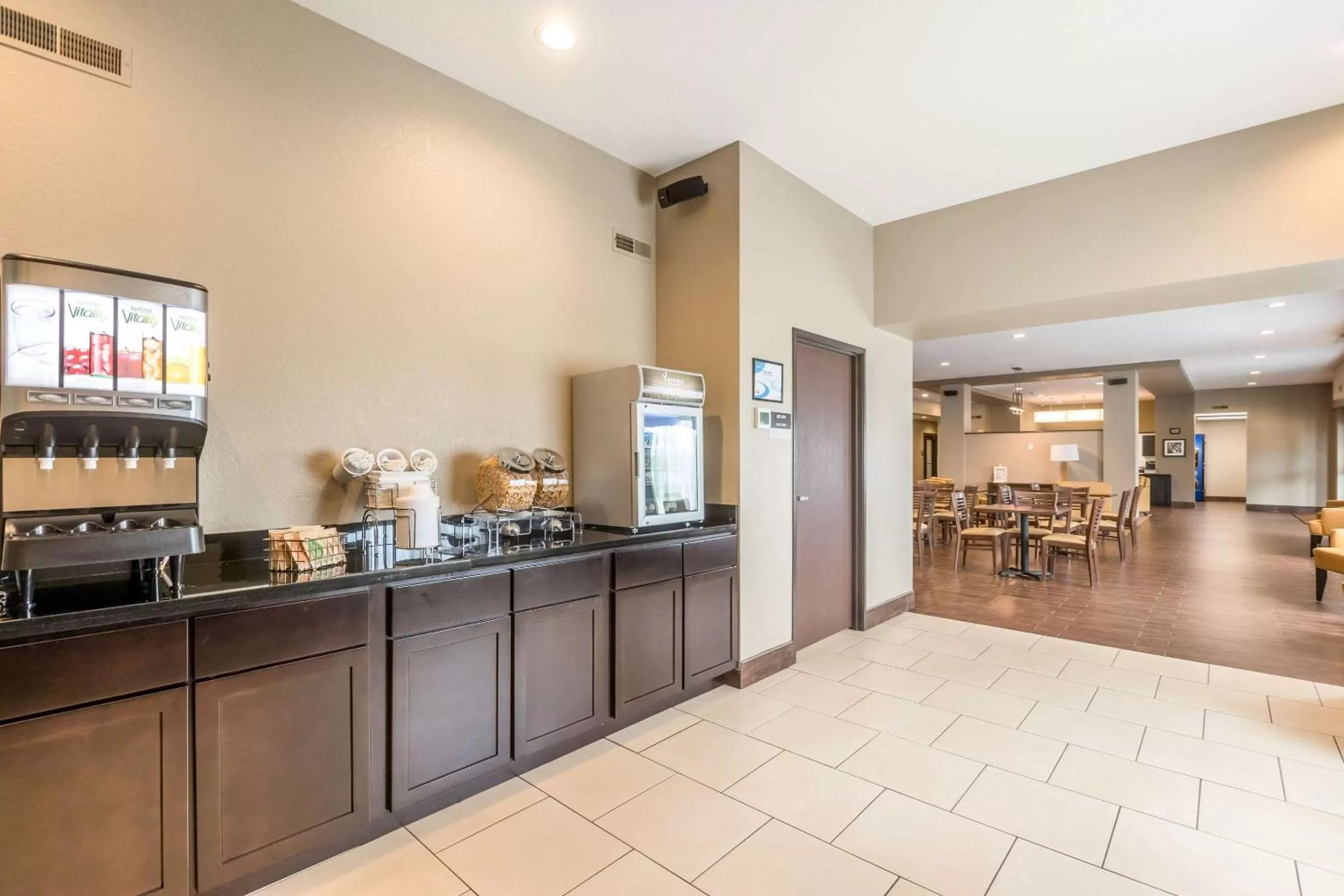 Restaurant/places to eat in Sleep Inn & Suites West Des Moines near Jordan Creek