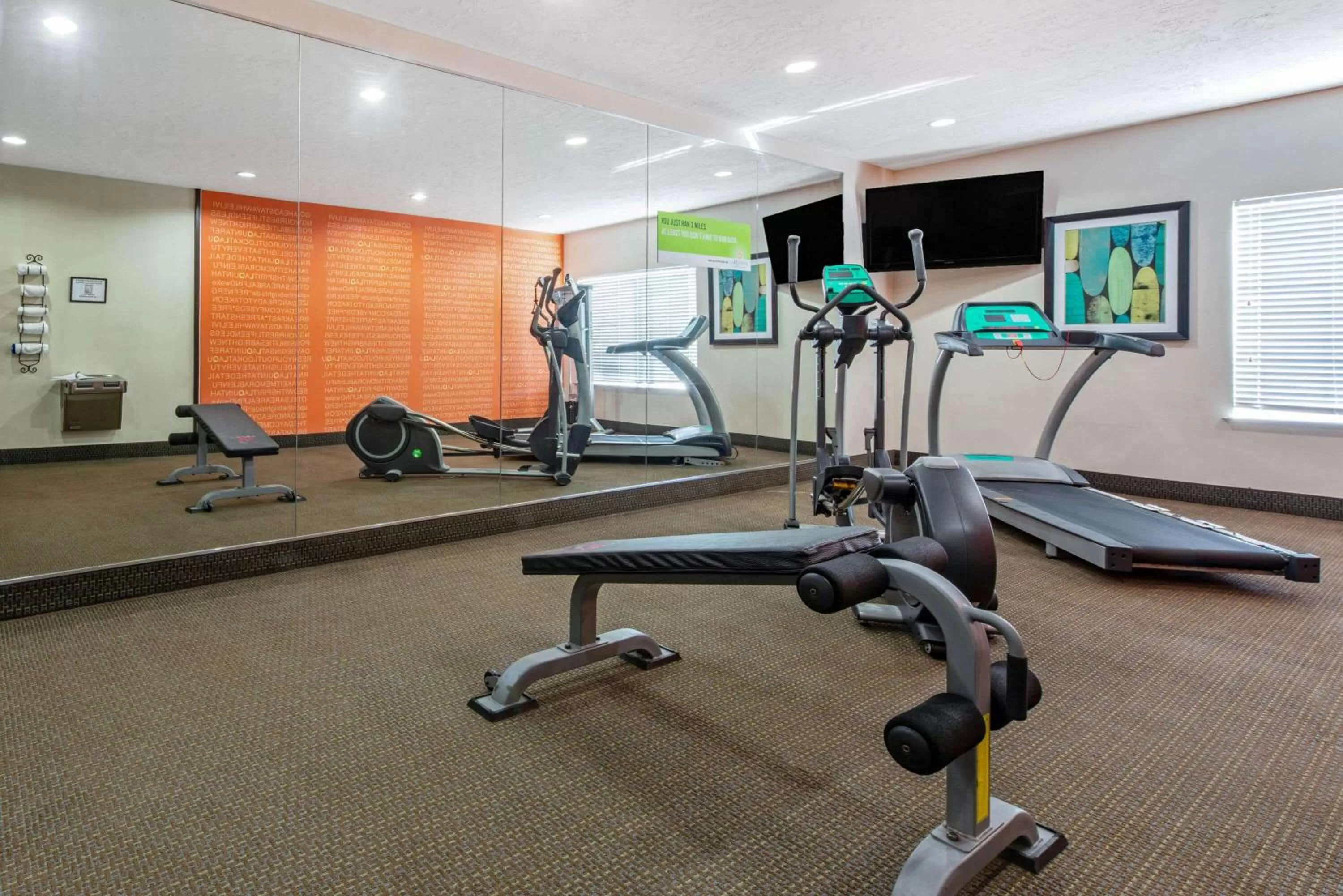 Fitness centre/facilities in La Quinta by Wyndham Leesville Ft. Polk