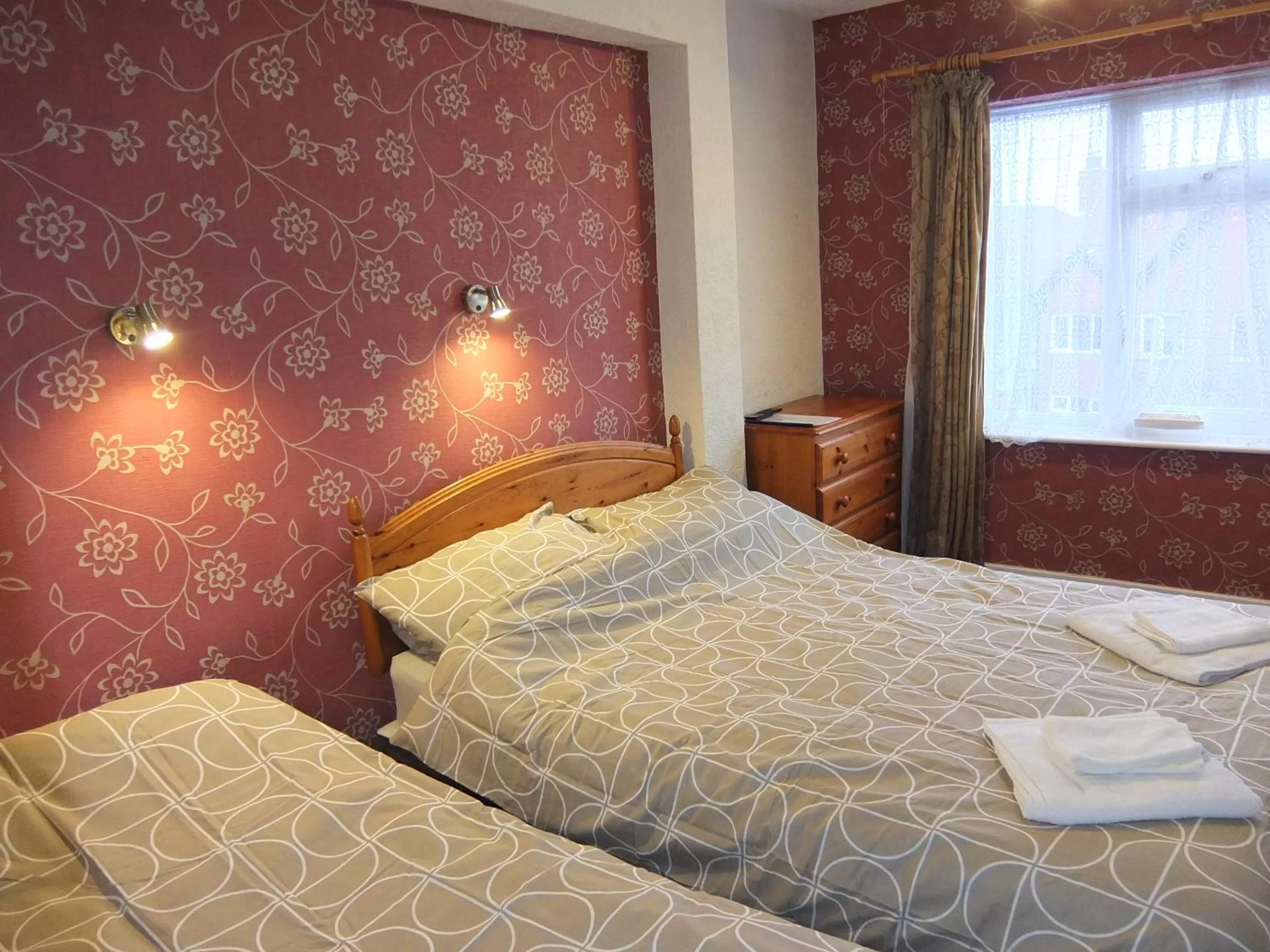 Bed in The Monsell Hotel