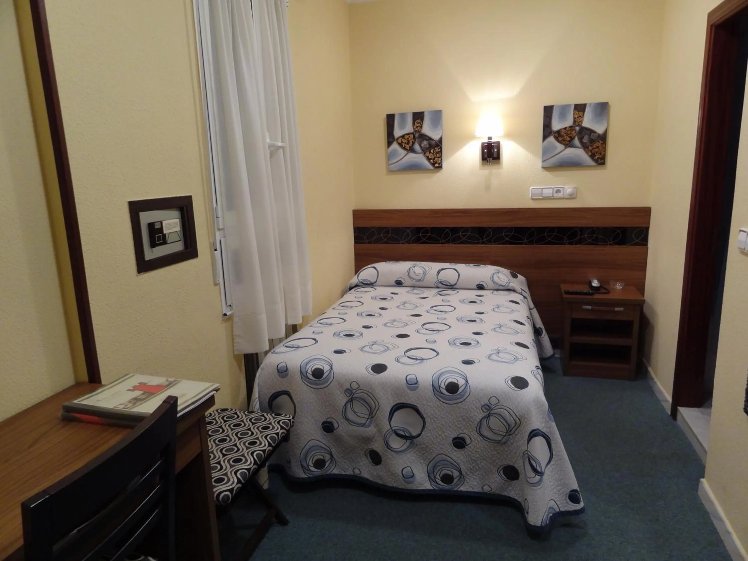 Bed in Hotel Castilla