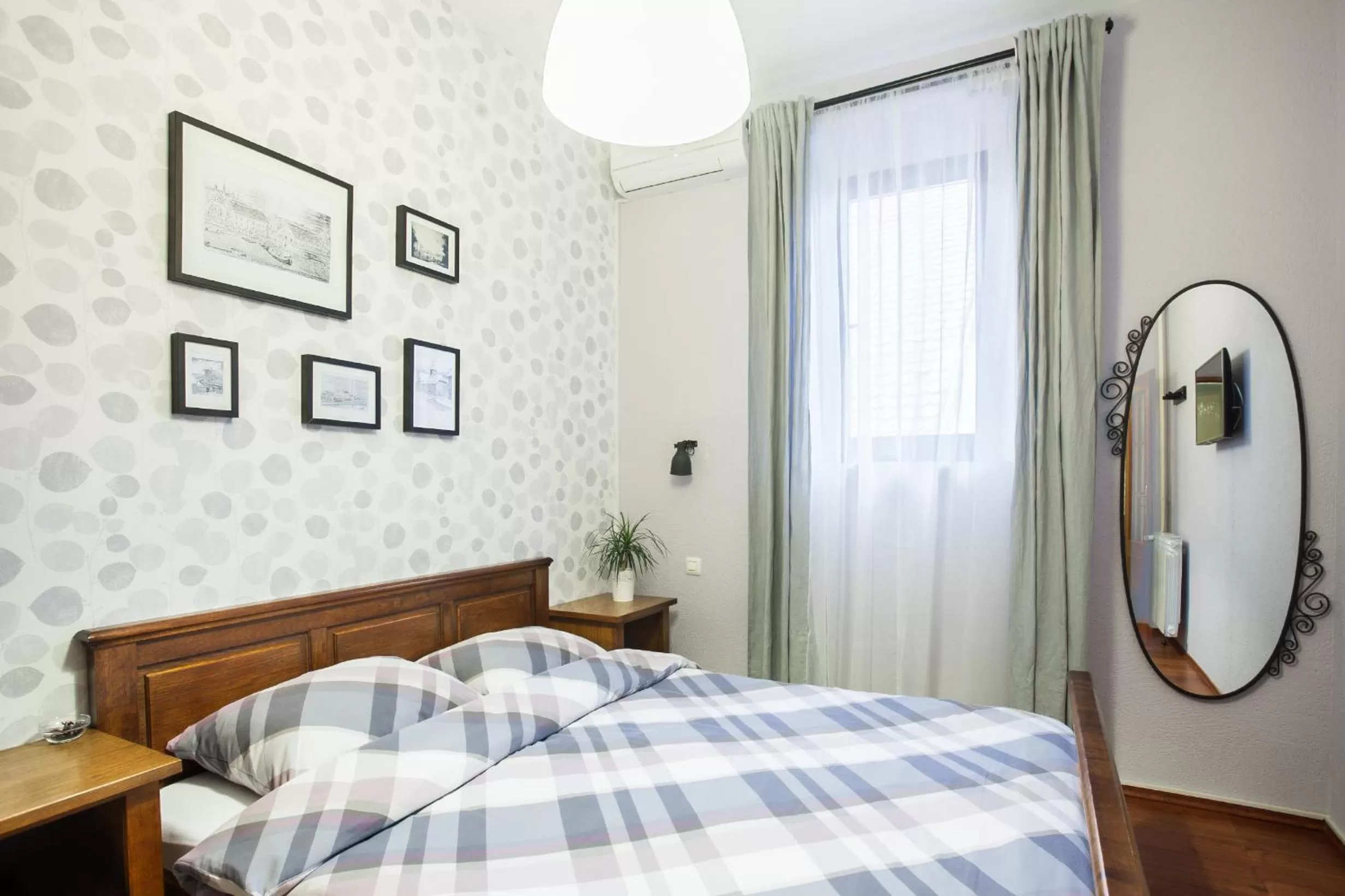 Bedroom, Bed in Maksimilian Osijek