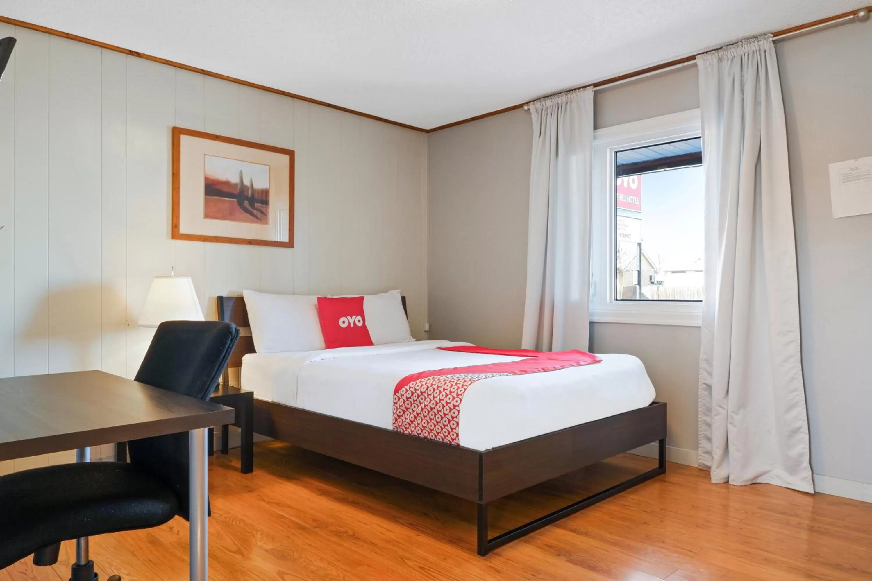 Bedroom in Hotel Bethel - Fort MacLeod, AB