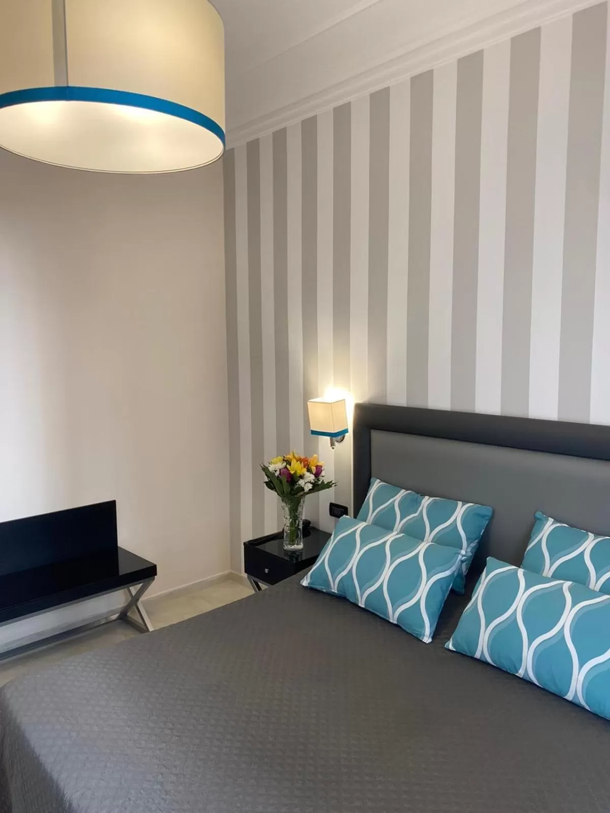 Bed in Hotel Contilia