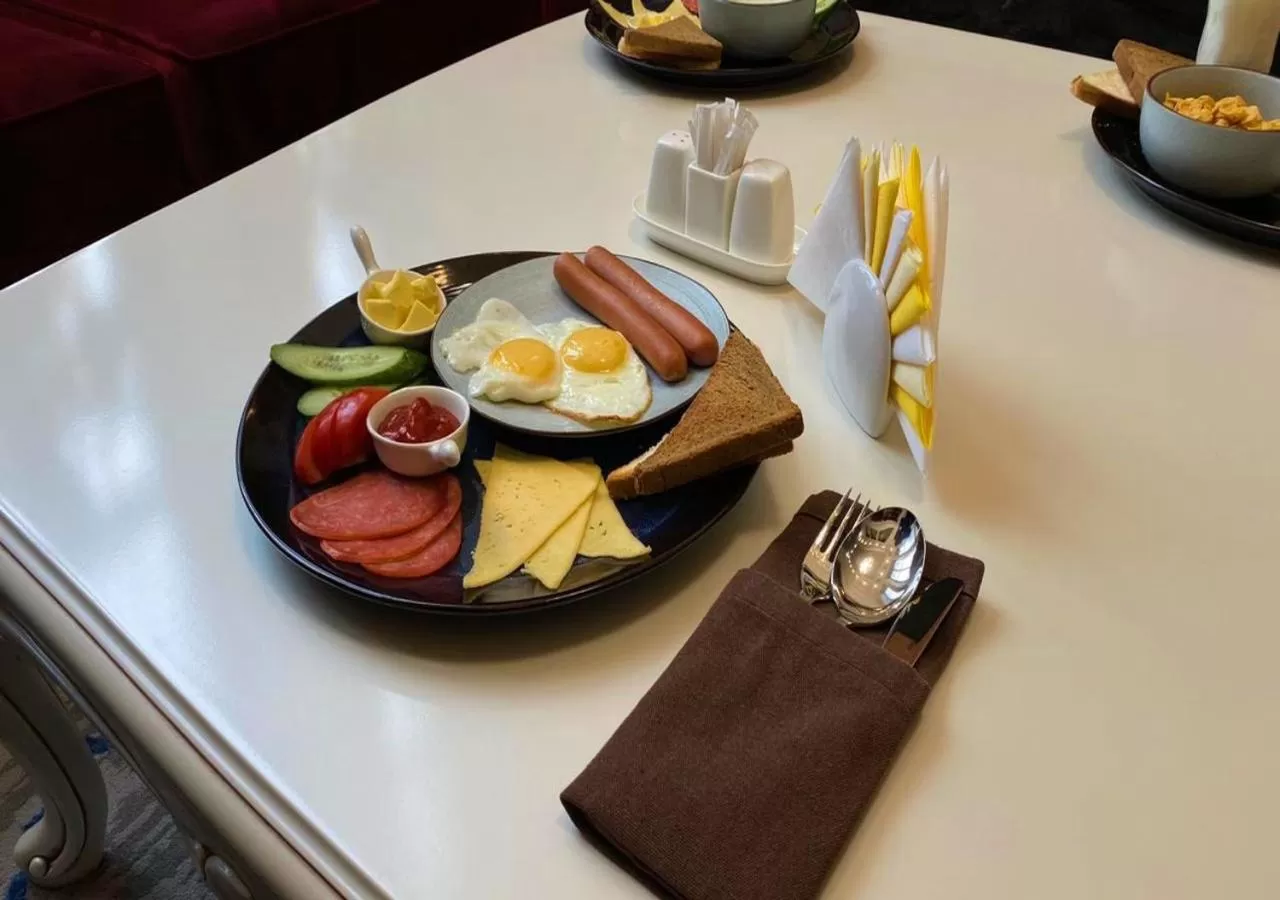 Continental breakfast in Boutique Hotel Kaspi