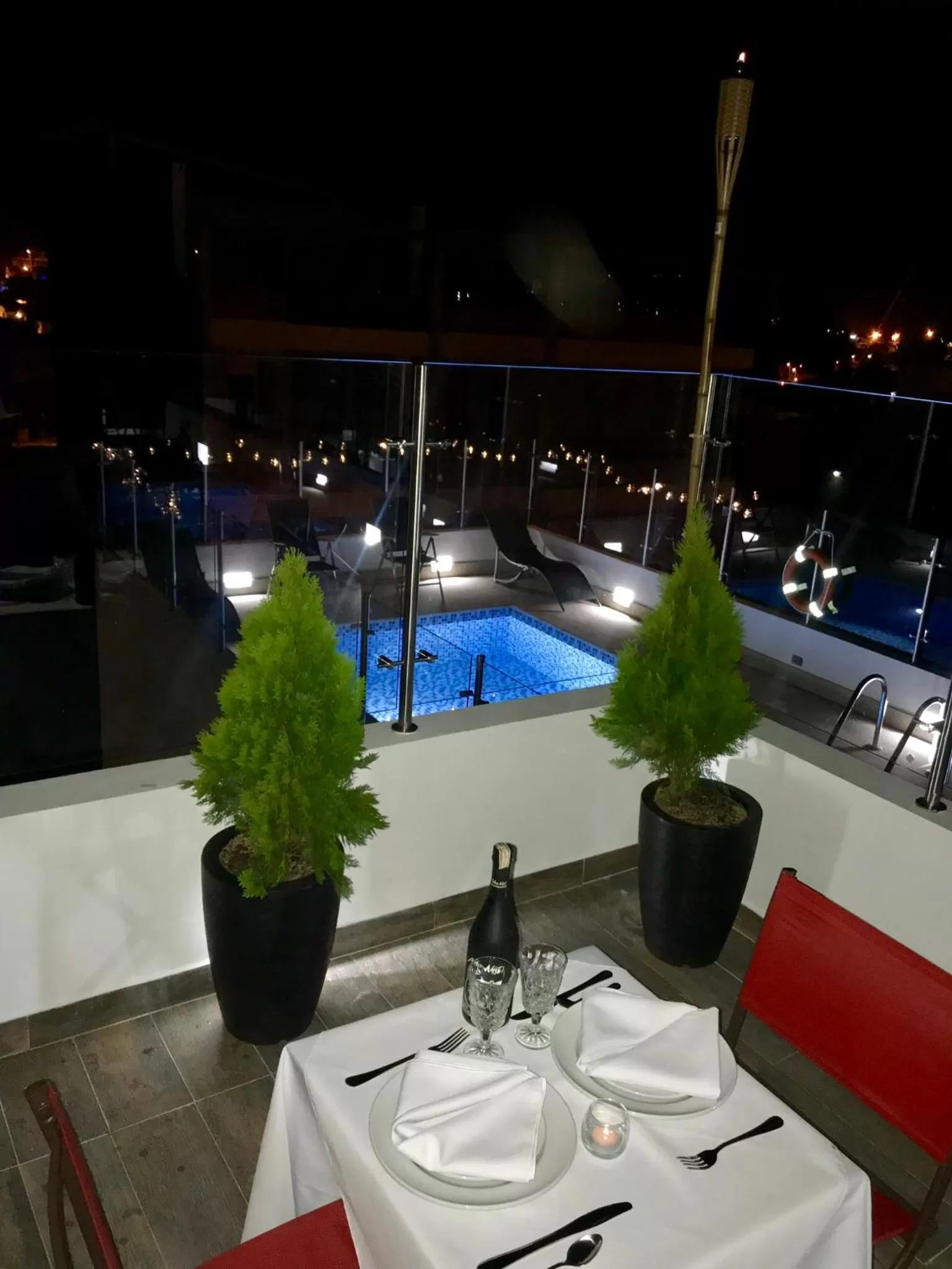 Balcony/Terrace, Restaurant/Places to Eat in Hotel Grand H&R