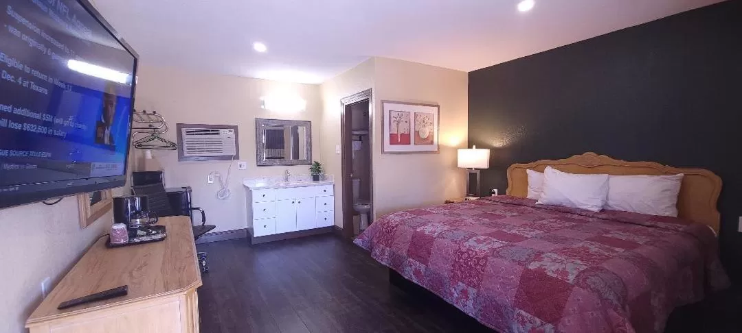 Photo of the whole room in Lakeview Inn