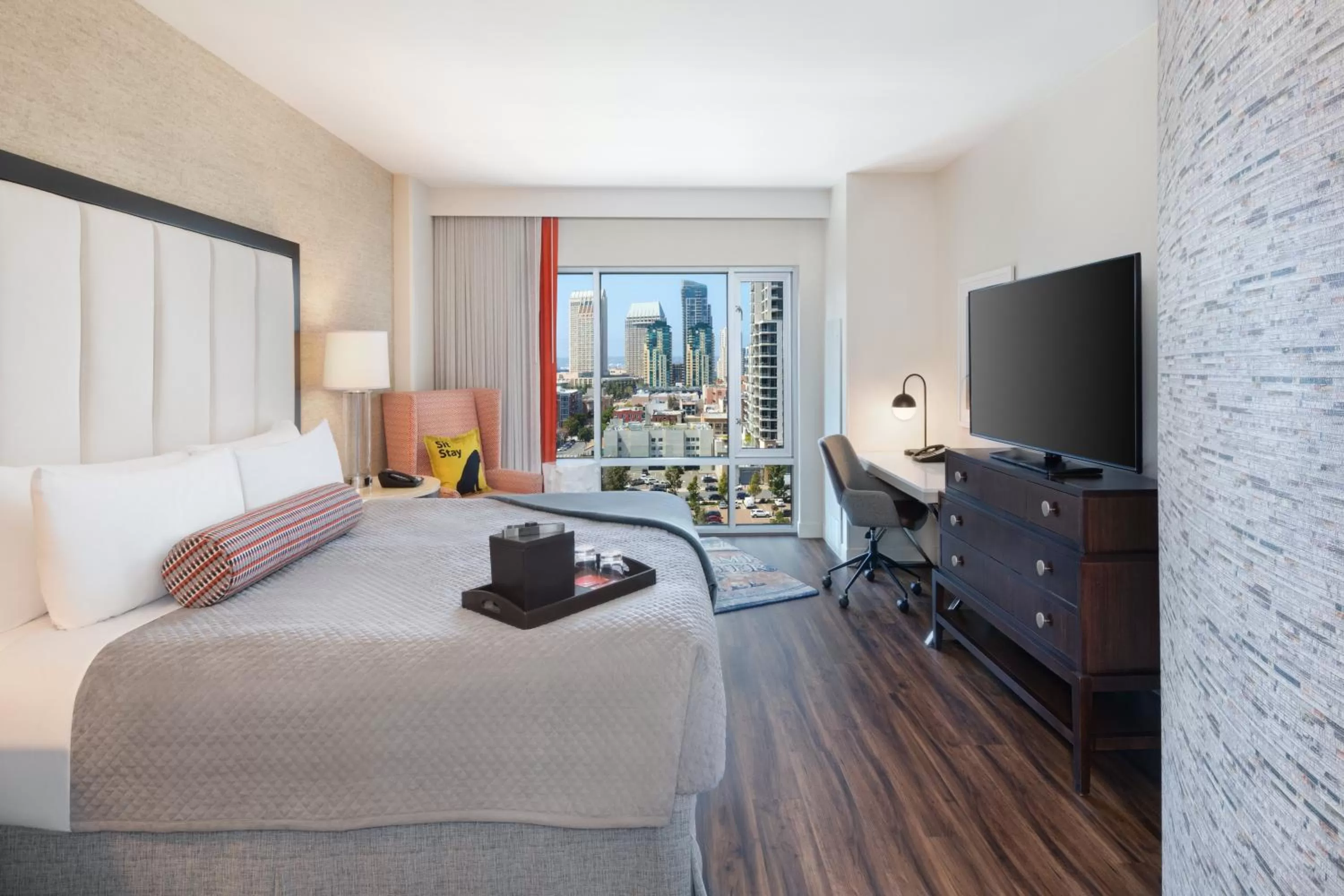 Photo of the whole room, Bed in Hotel Indigo San Diego - Gaslamp Quarter by IHG