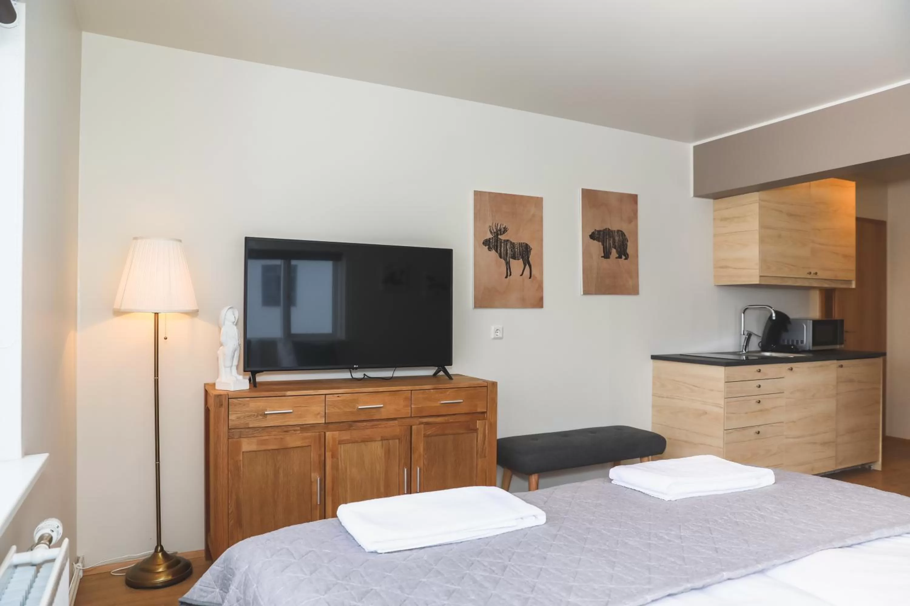 Kitchen or kitchenette in E18 Apartments