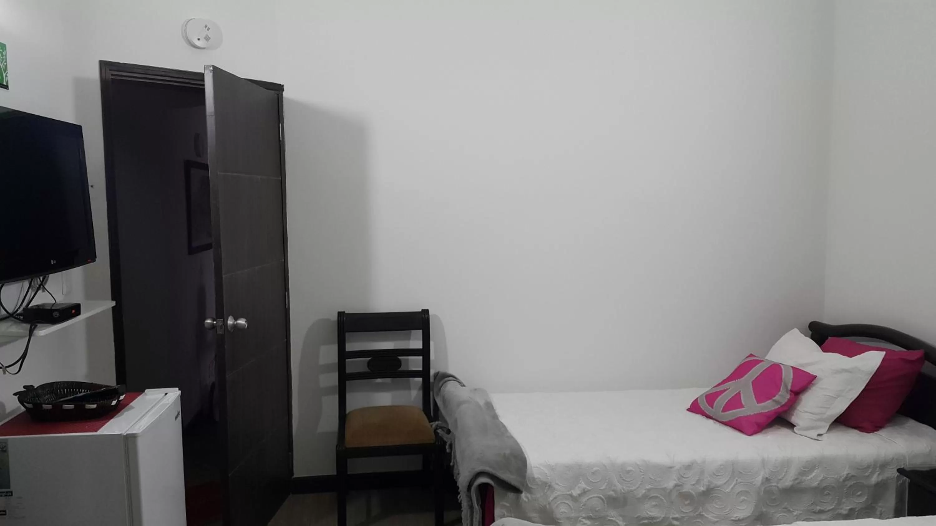 Bathroom, Room Photo in Hospedaje Solymar Sarie Bay