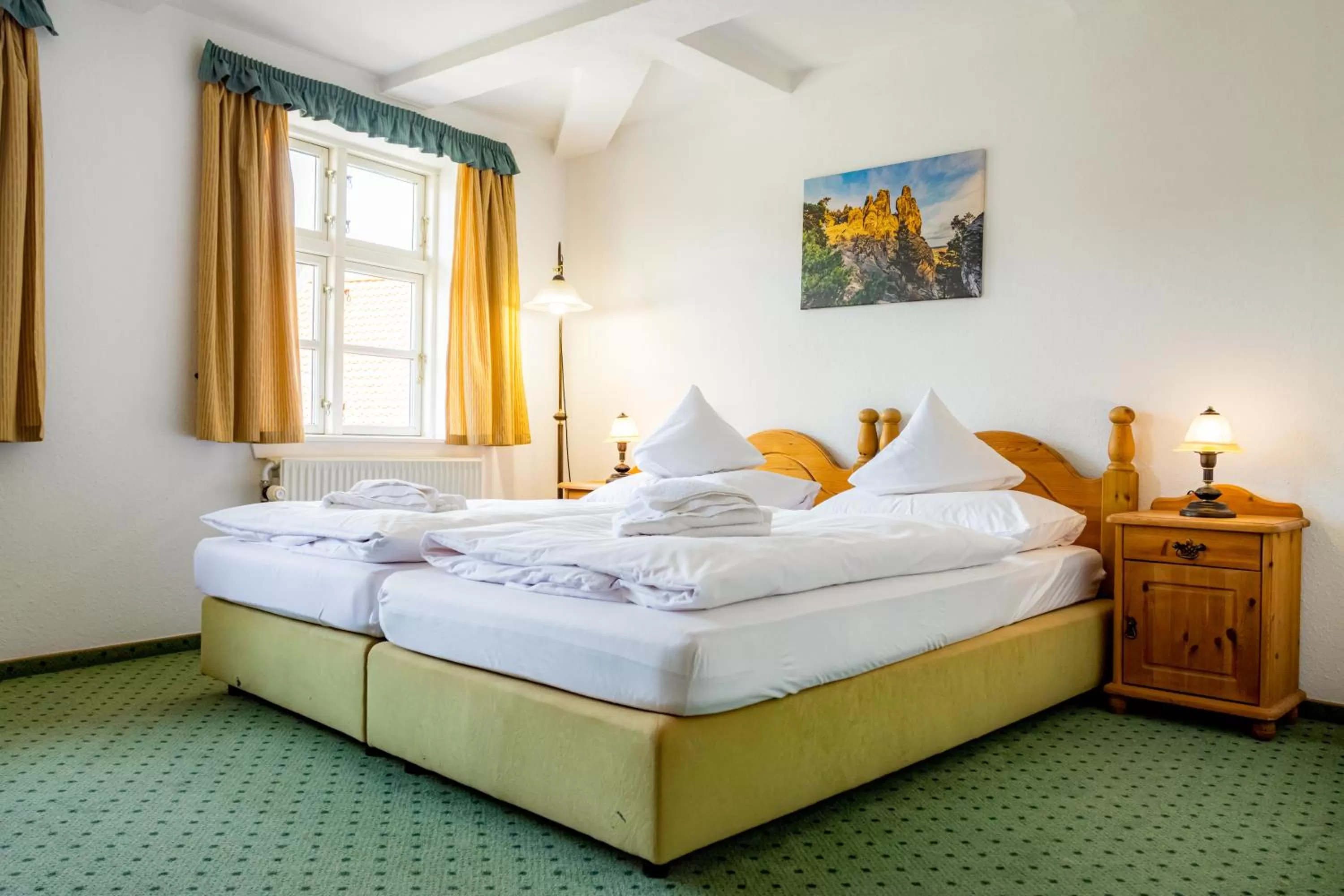 Photo of the whole room, Bed in Hotel & Restaurant Brauner Hirsch Osterwieck