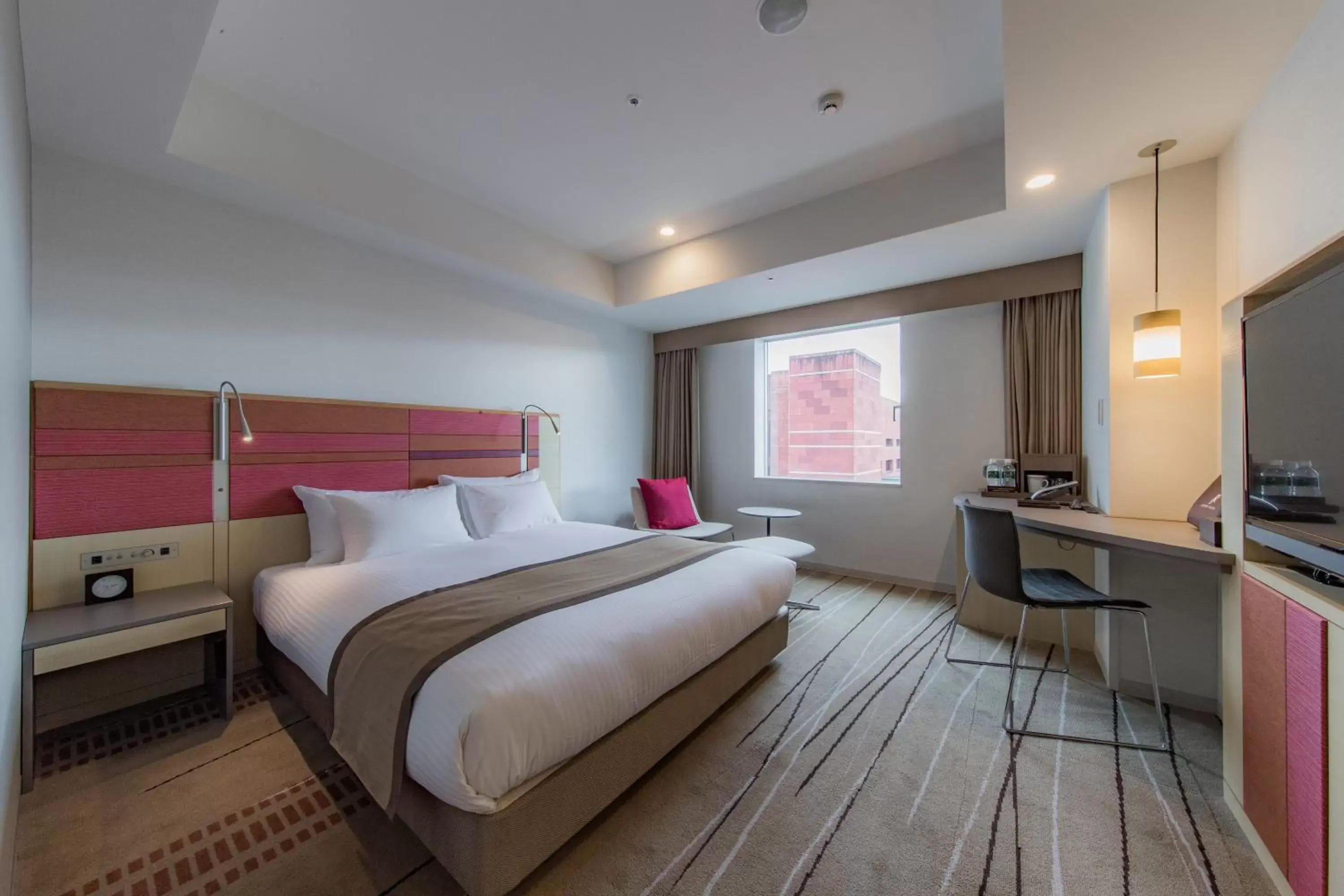 Superior Double Room in JR Kyushu Hotel Blossom Hakata Central Superior Double Room in JR Kyushu Hotel Blossom Hakata Central