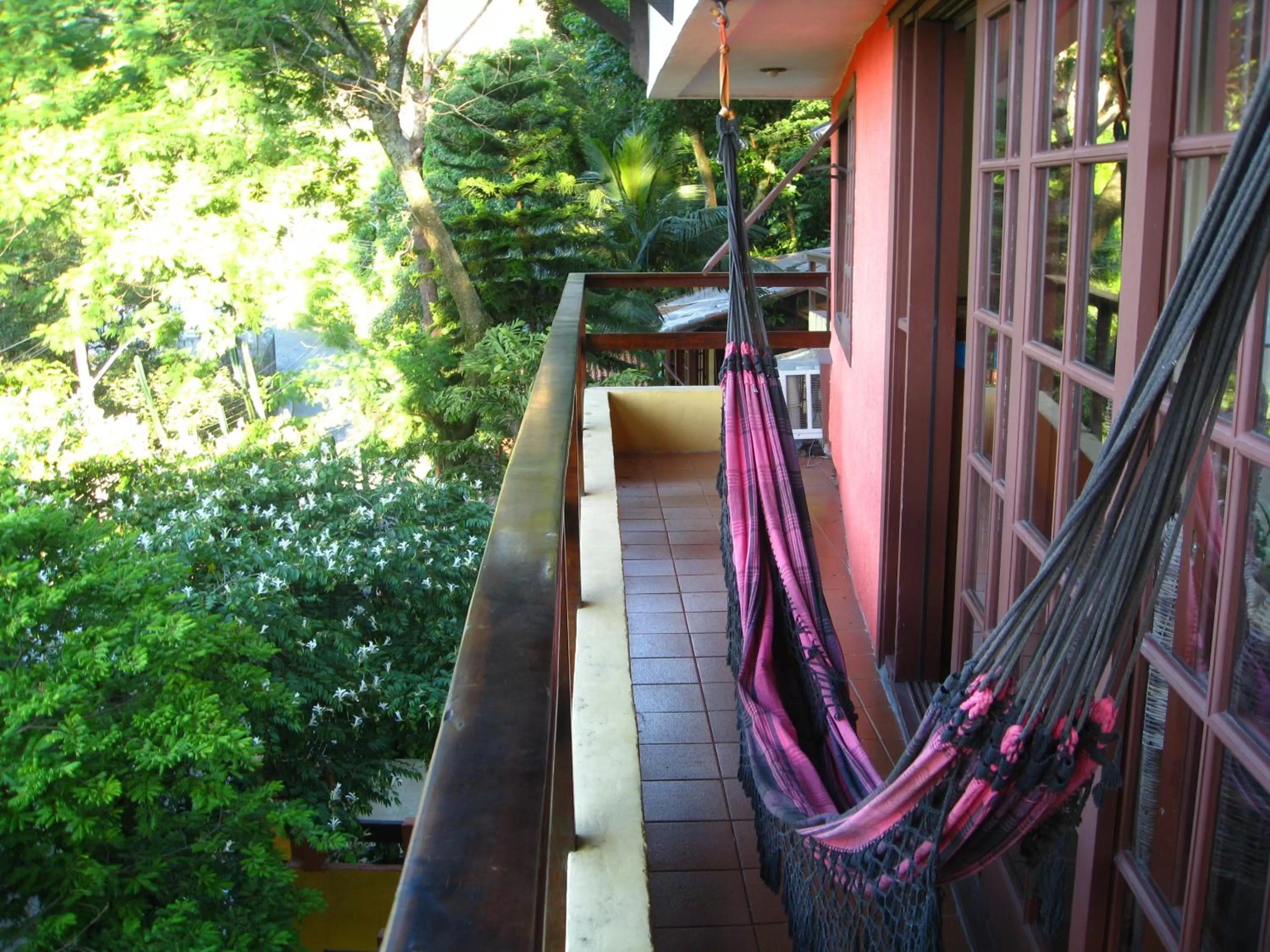 Facade/entrance, Balcony/Terrace in O Veleiro Bed and Breakfast