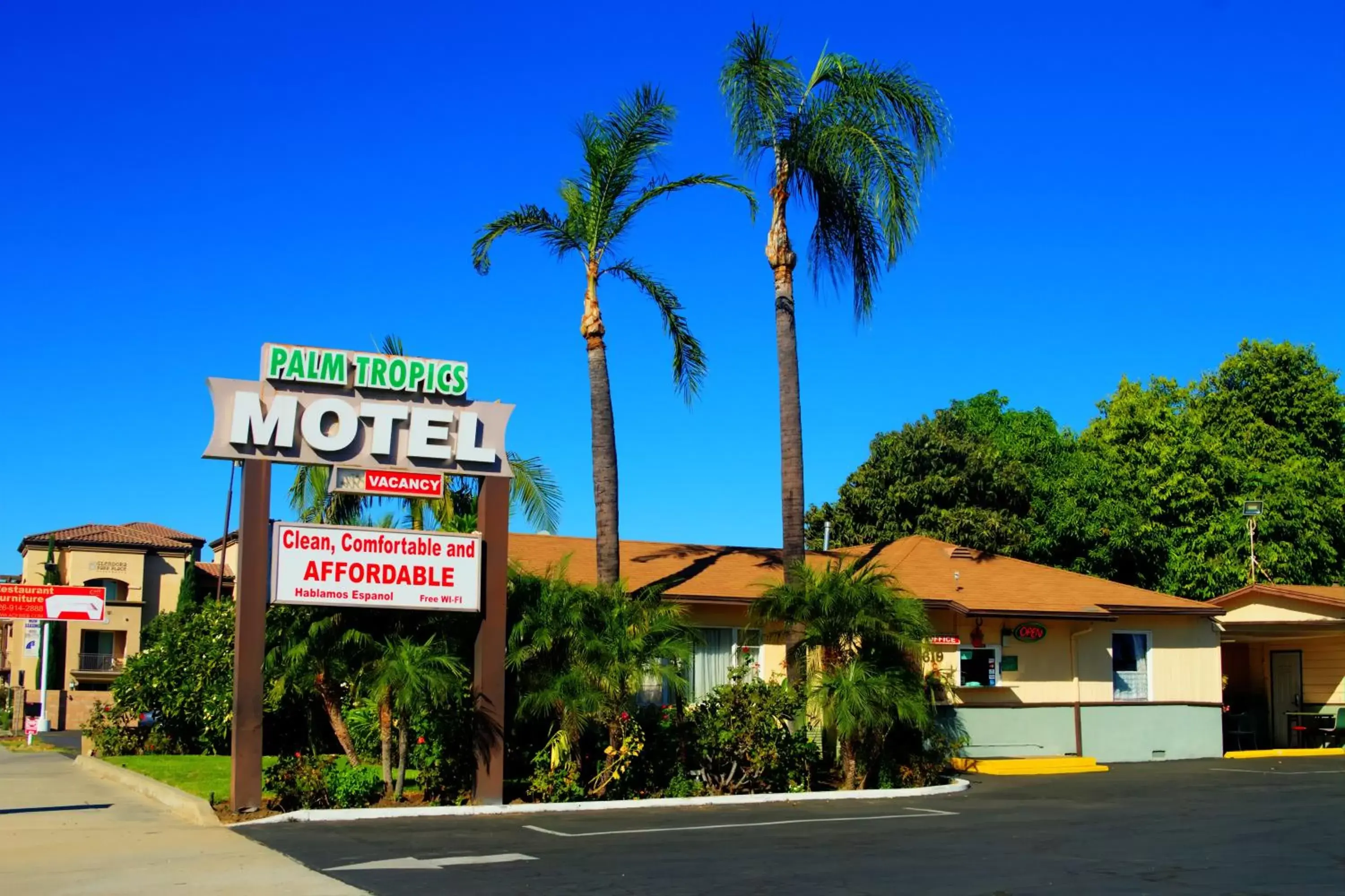 Palm Tropics Motel Palm Tropics Motel