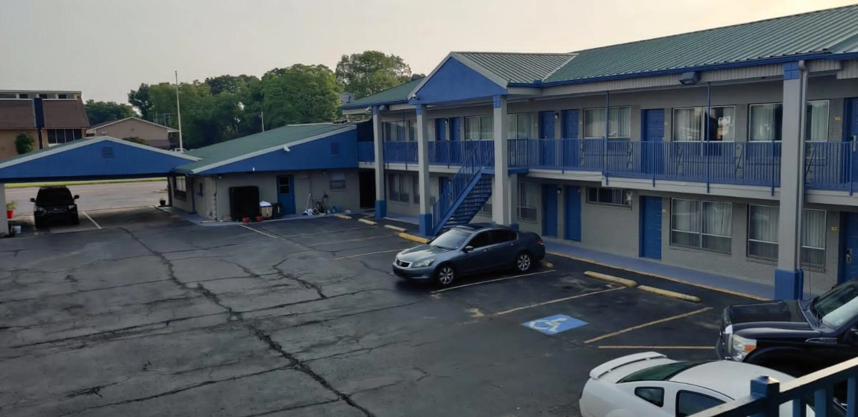 Facade/entrance in FairBridge Inn Express Stuttgart