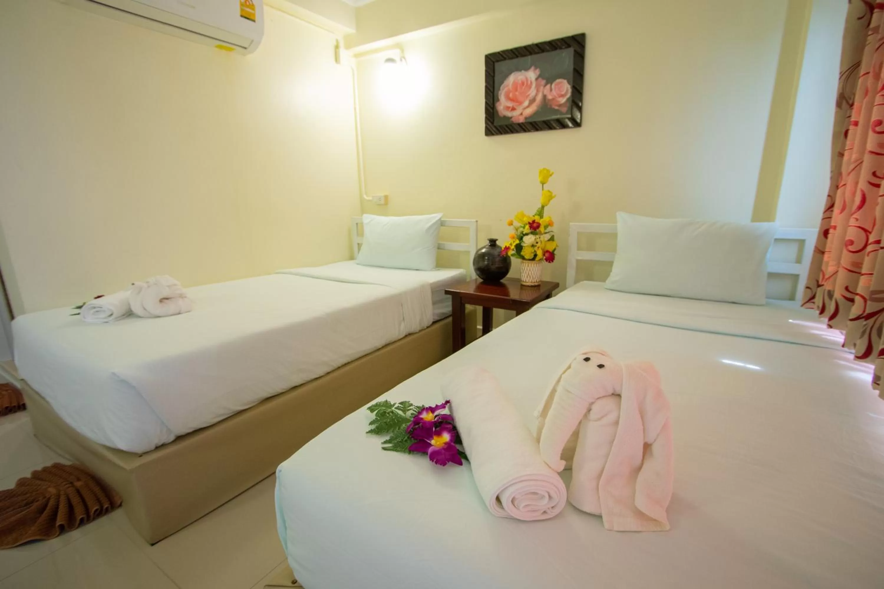 Photo of the whole room in Anchalee Resort