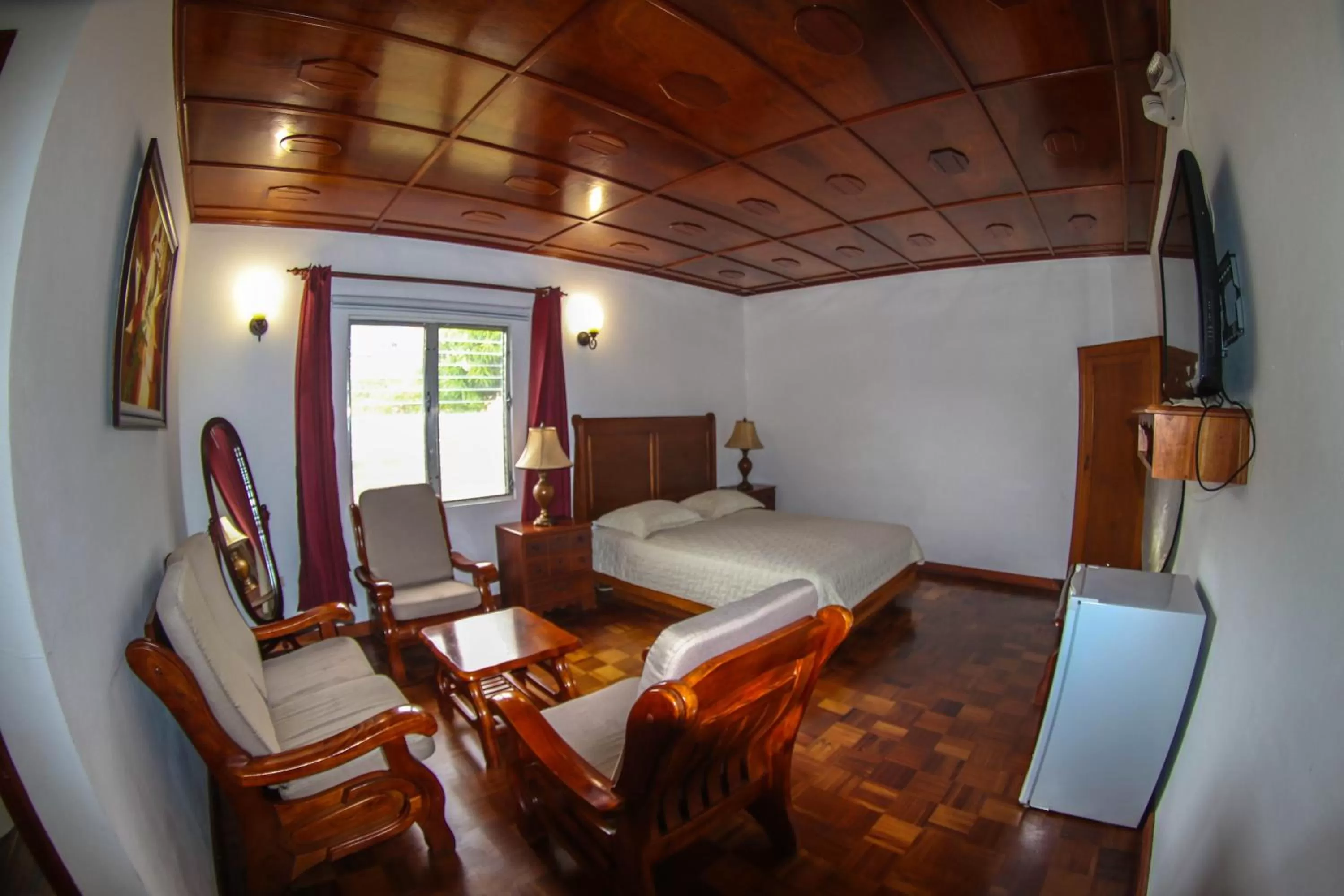 Photo of the whole room in Hotel Rebequet