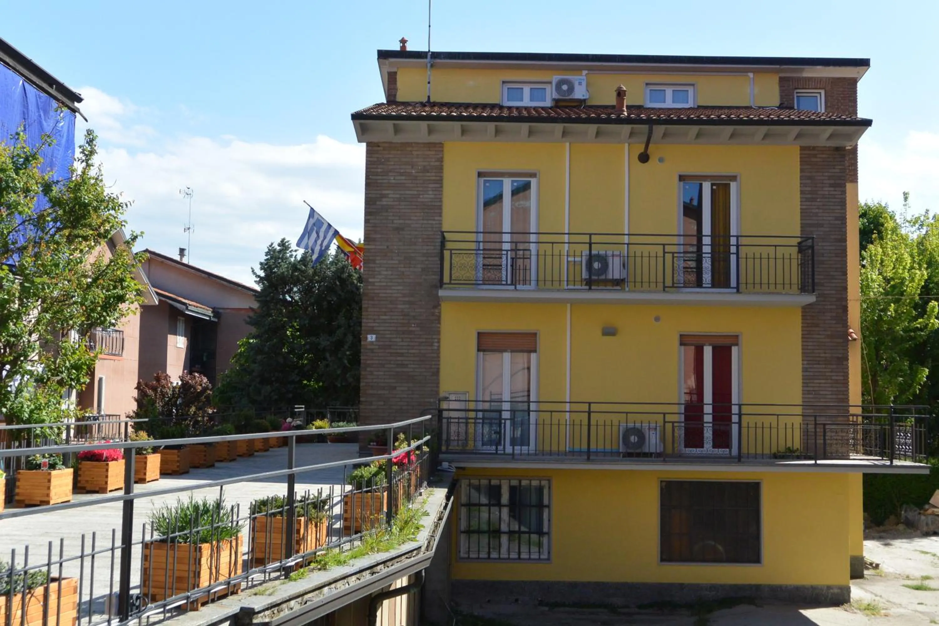 Property building in Pavia Ostello