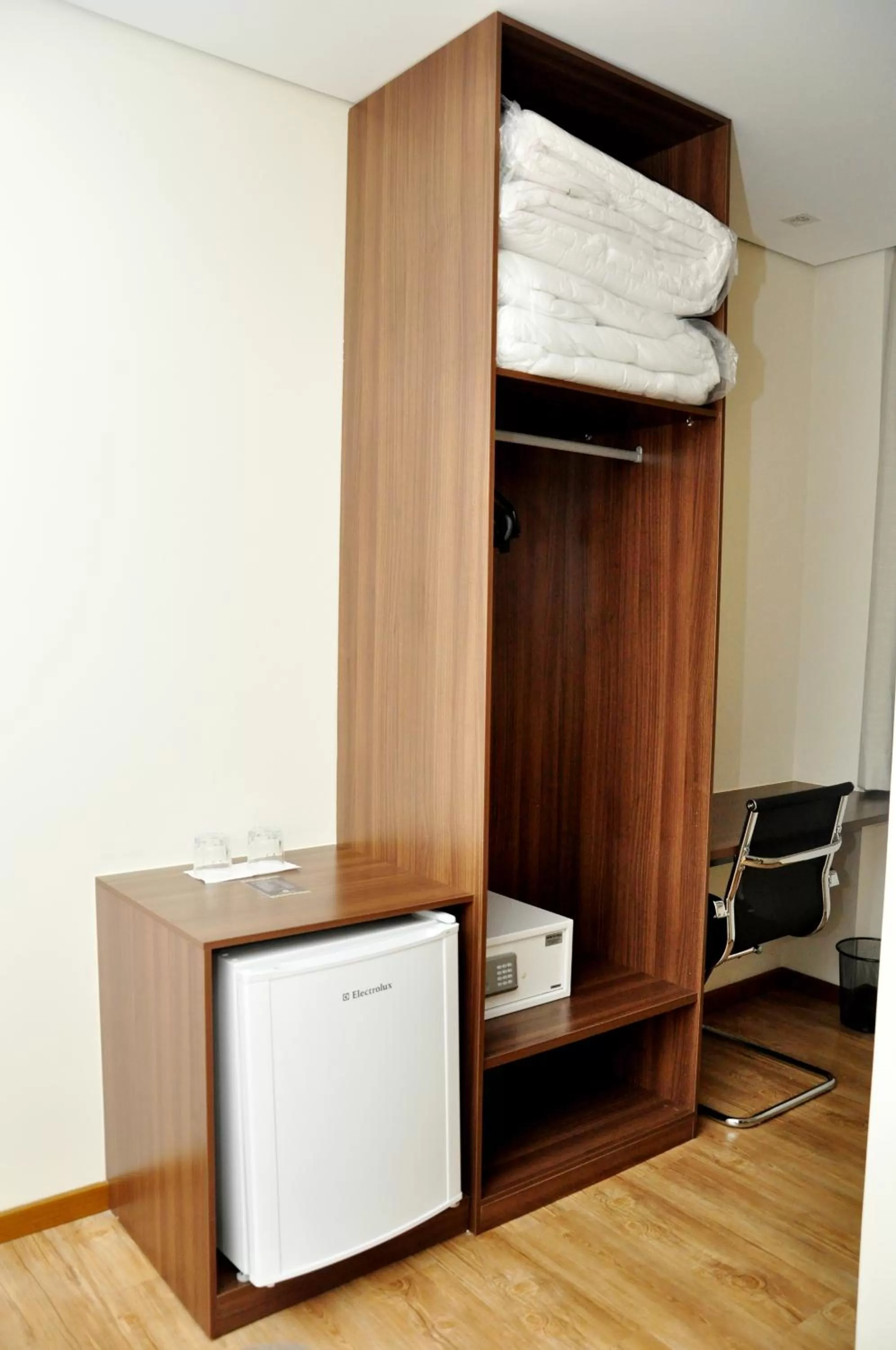 Decorative detail, TV/Entertainment Center in Hotel Mohave