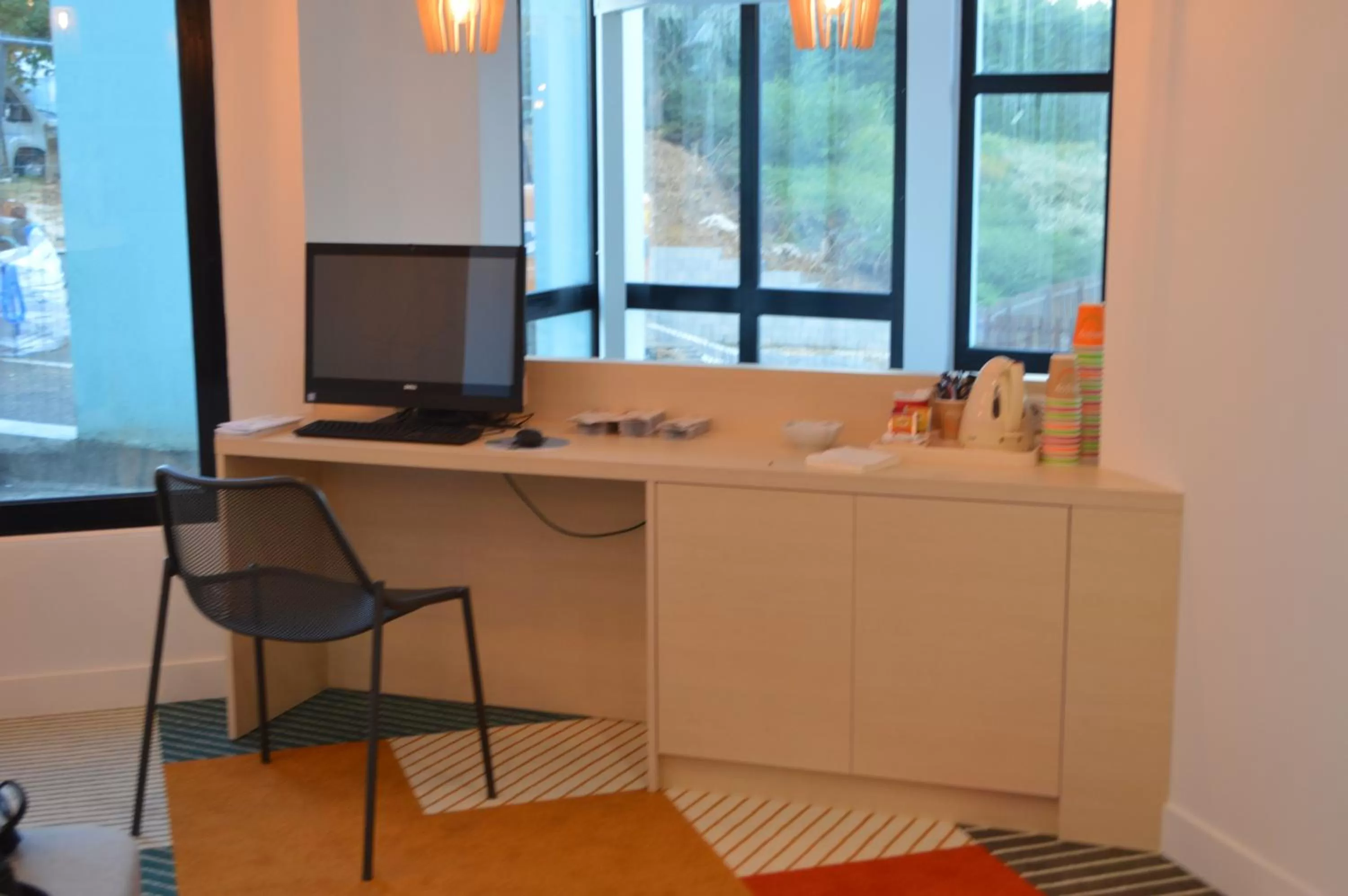 Day in Hôtel ibis Styles Auxerre Nord