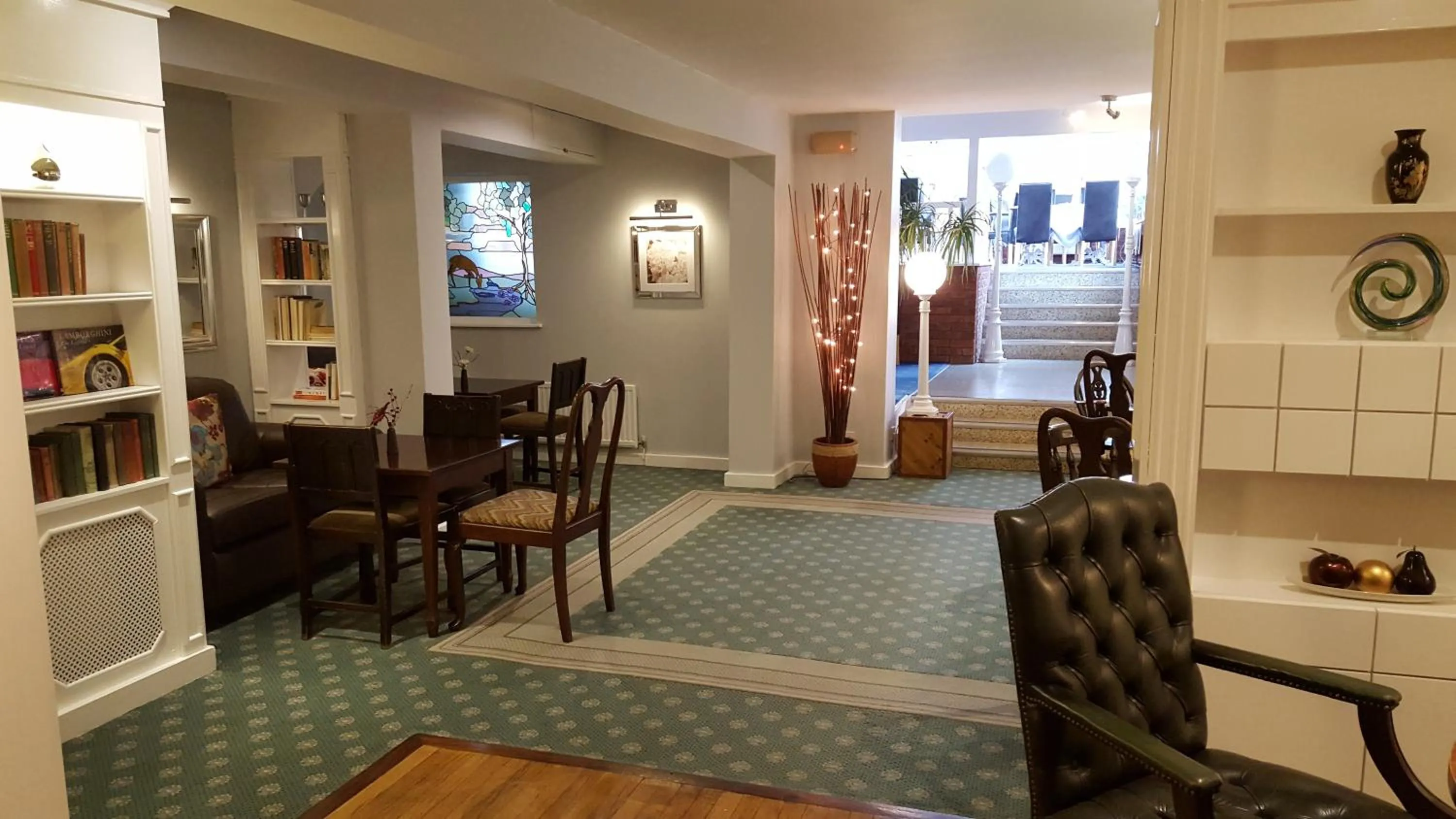 Library in Apple Tree Hotel