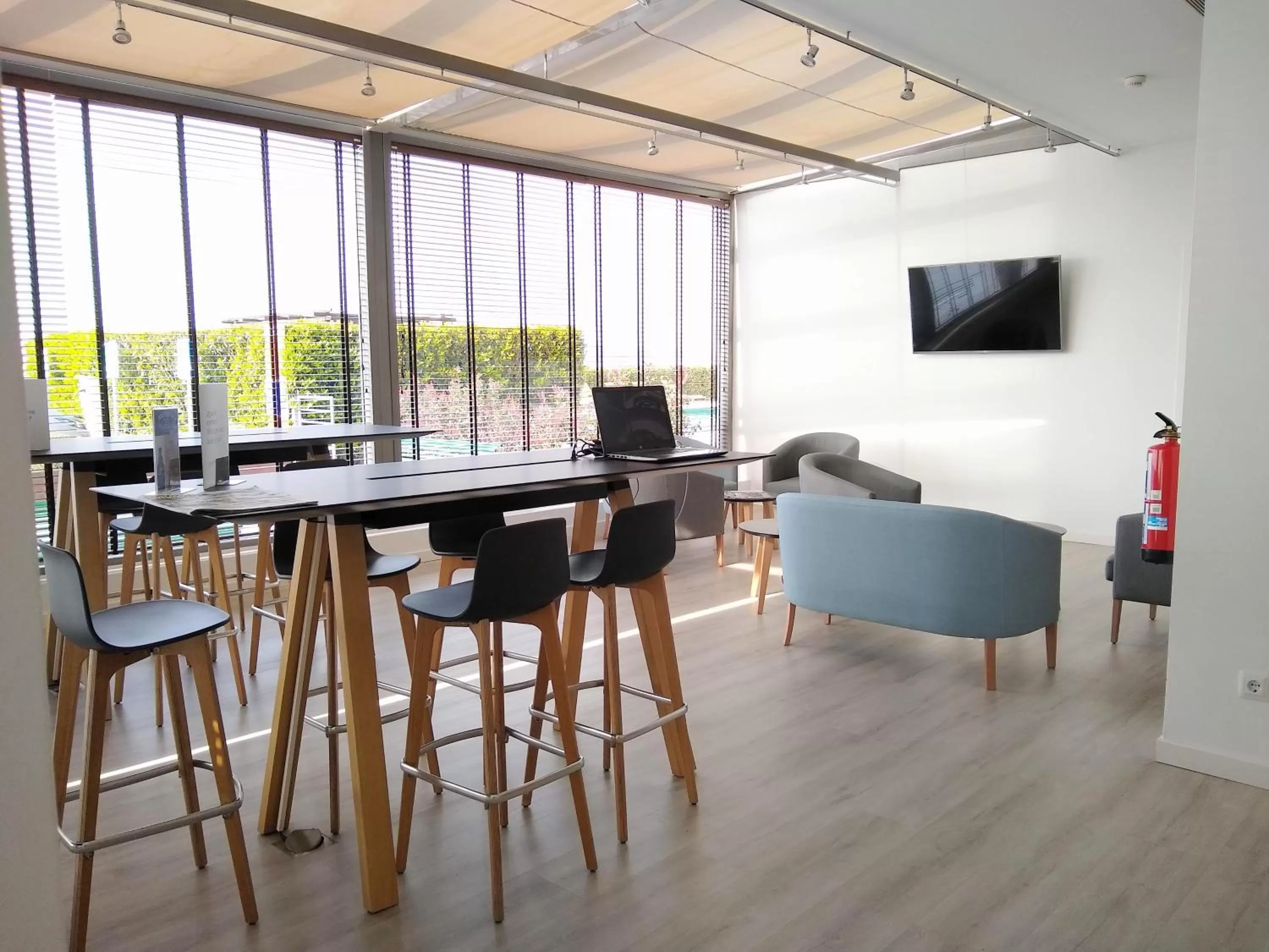 Communal lounge/ TV room in Augusta Barcelona Vallès