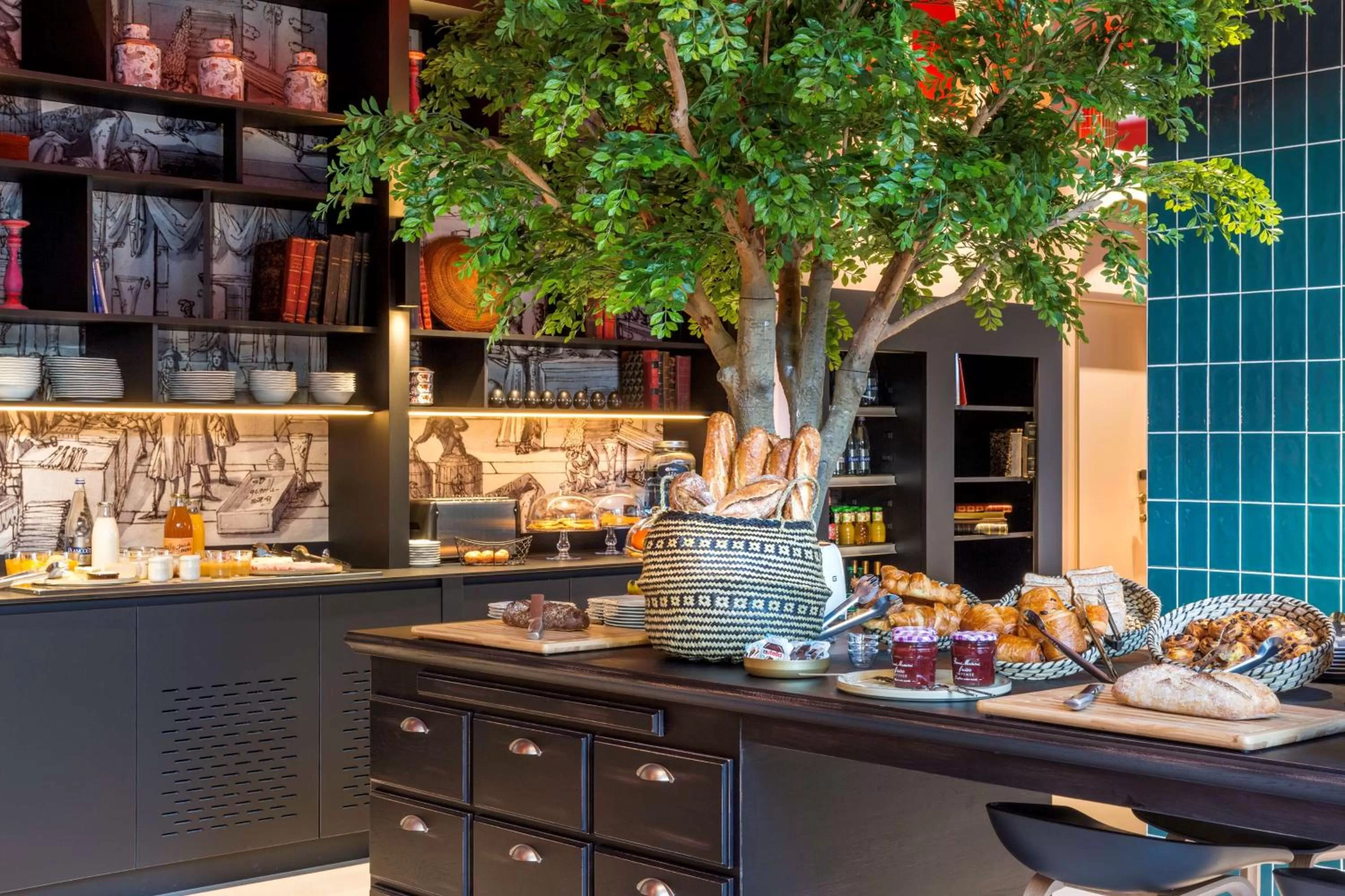 Restaurant/places to eat in Aiden by Best Western Lorient Centre