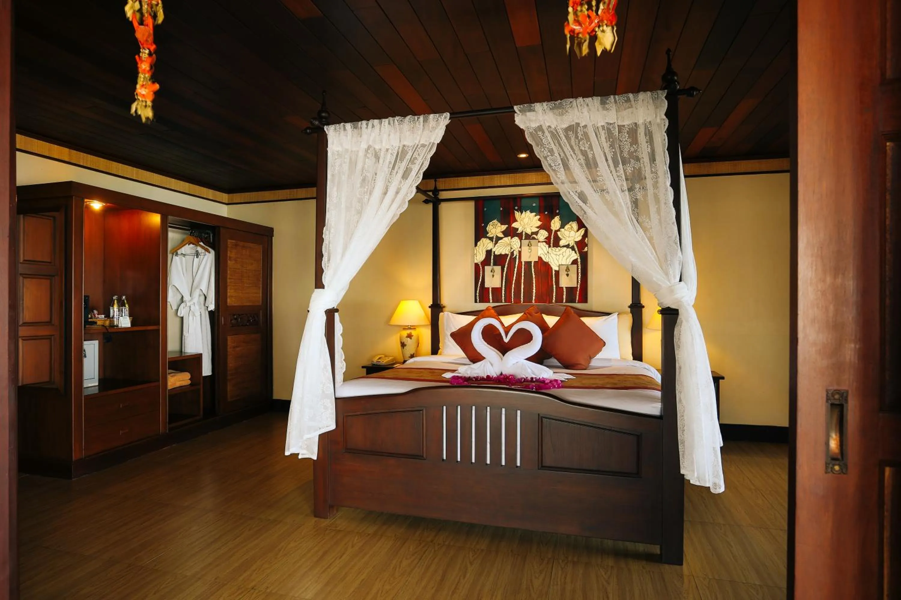Bedroom, Bed in Samui Bayview Resort & Spa - SHA Plus