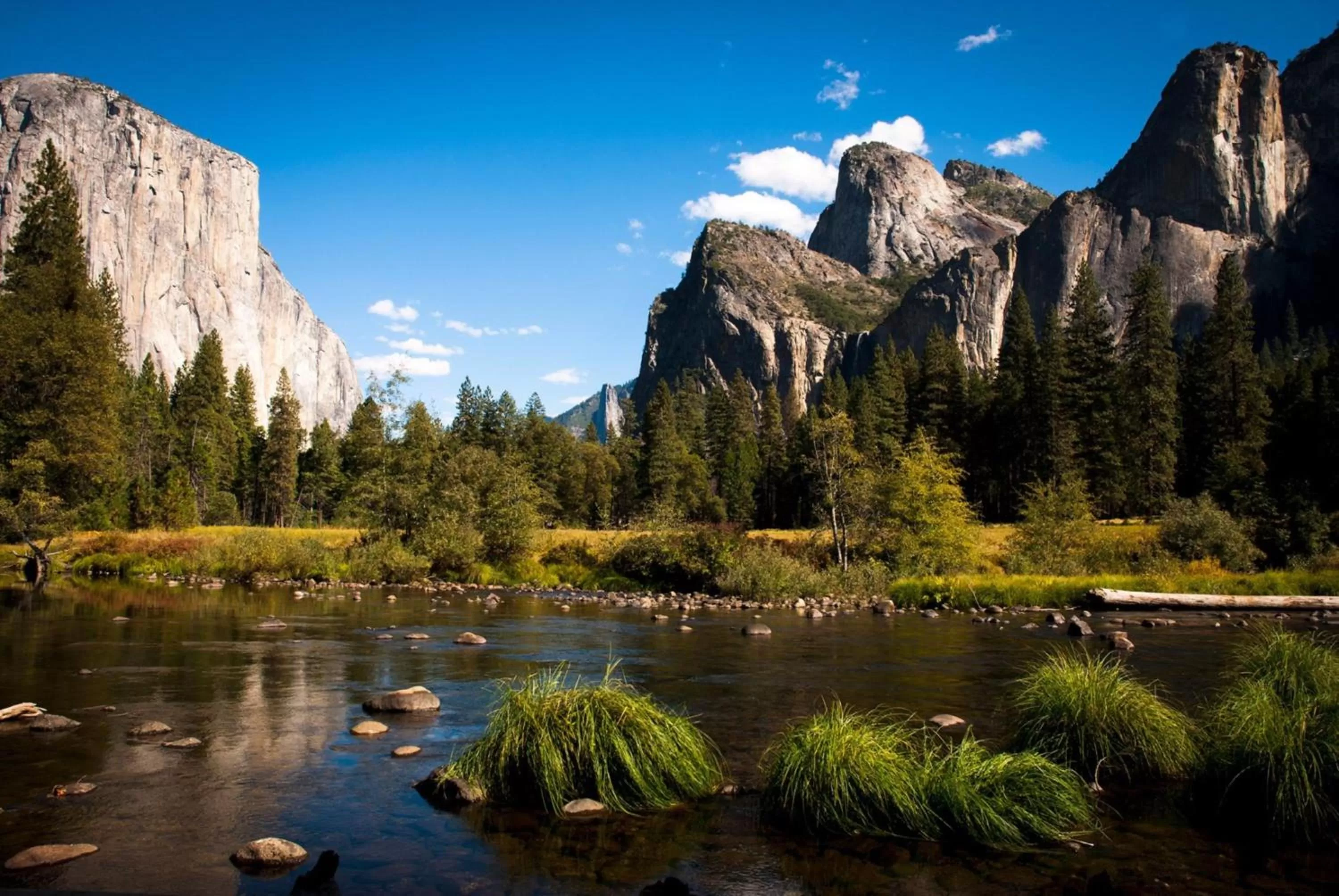 Nearby landmark in Holiday Inn Express & Suites Yosemite Park Area by IHG