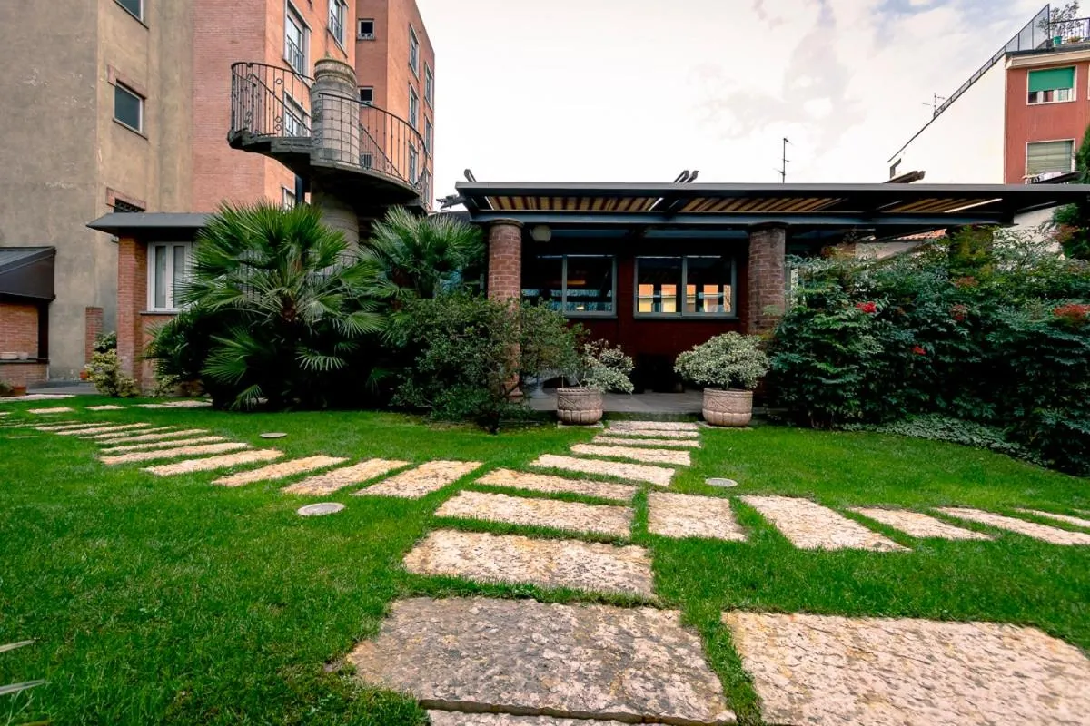 Garden in Hotel Sunflower