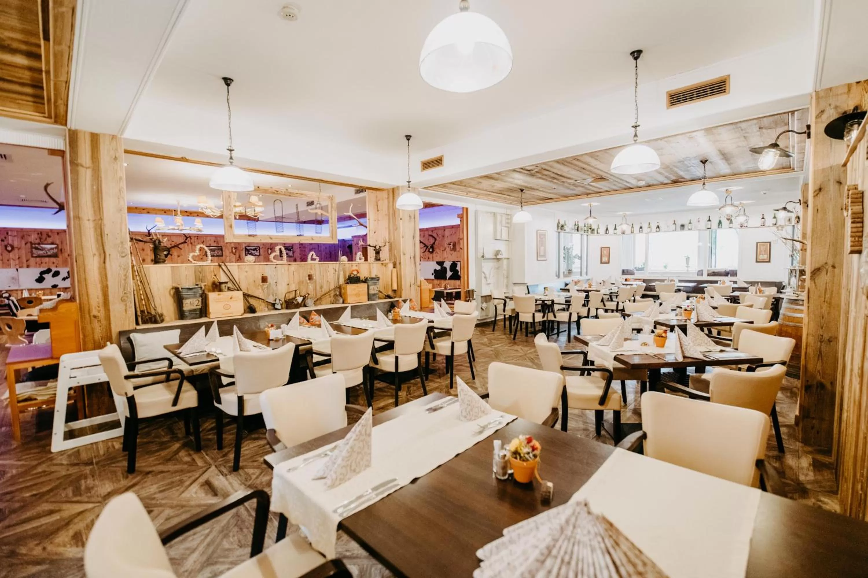 Restaurant/places to eat in Vitalhotel Gosau