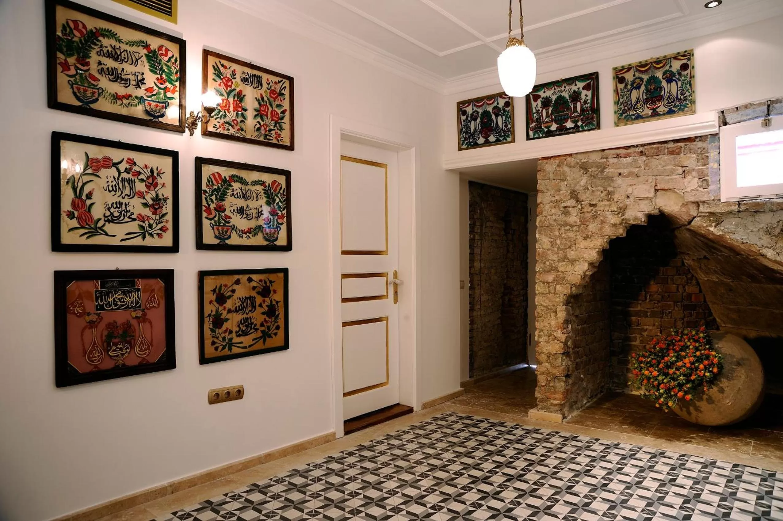 Decorative detail in Erten Konak