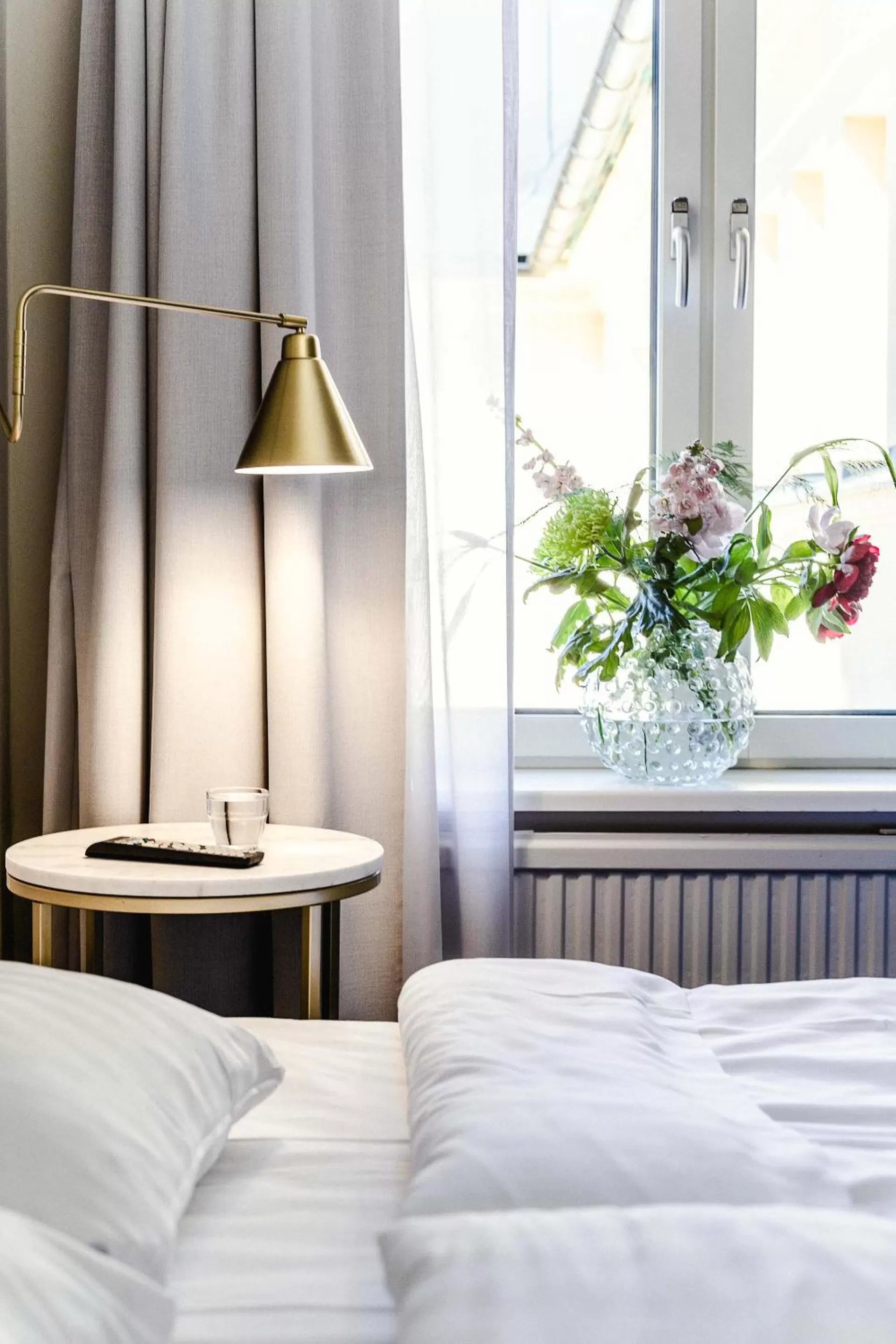 Photo of the whole room, Bed in Piteå Stadshotell