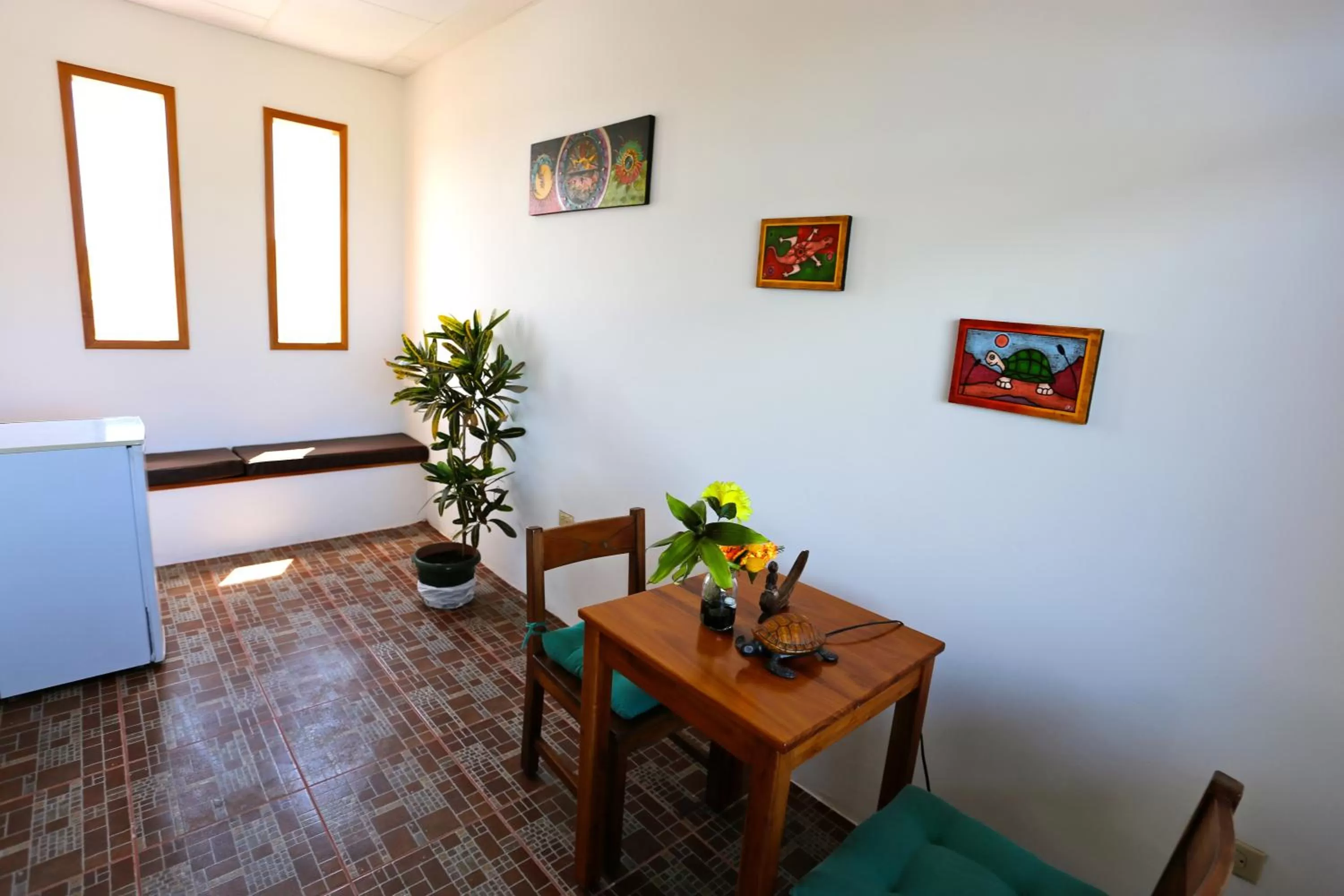 Patio, Dining Area in The Galapagos Pearl B&B