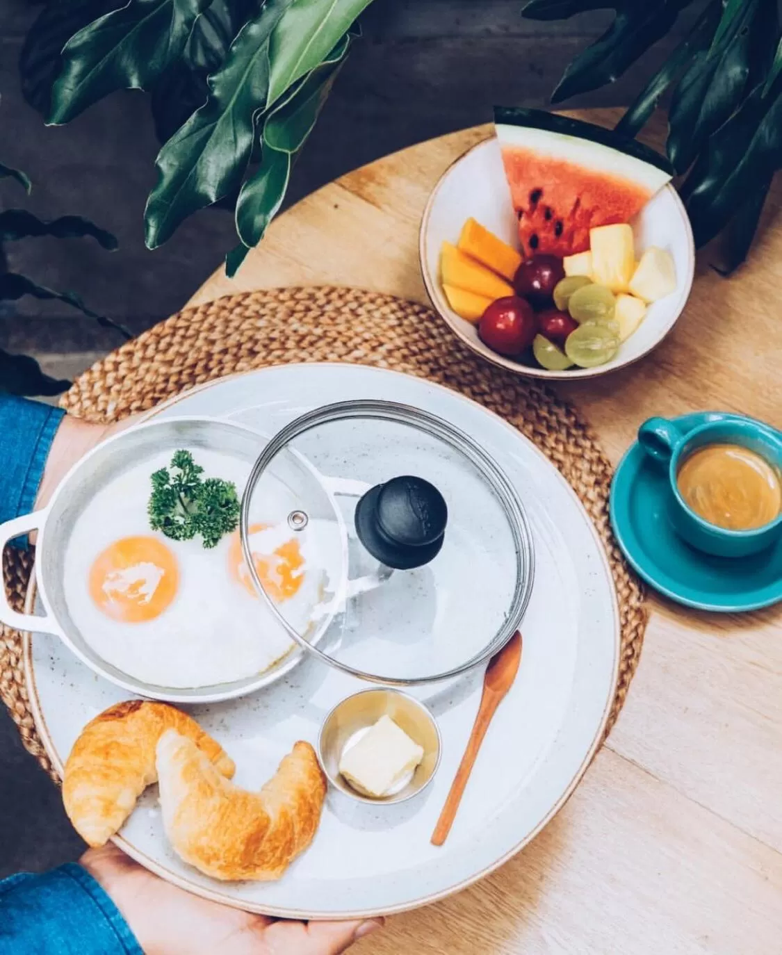 Continental breakfast, Food in 574 Hotel