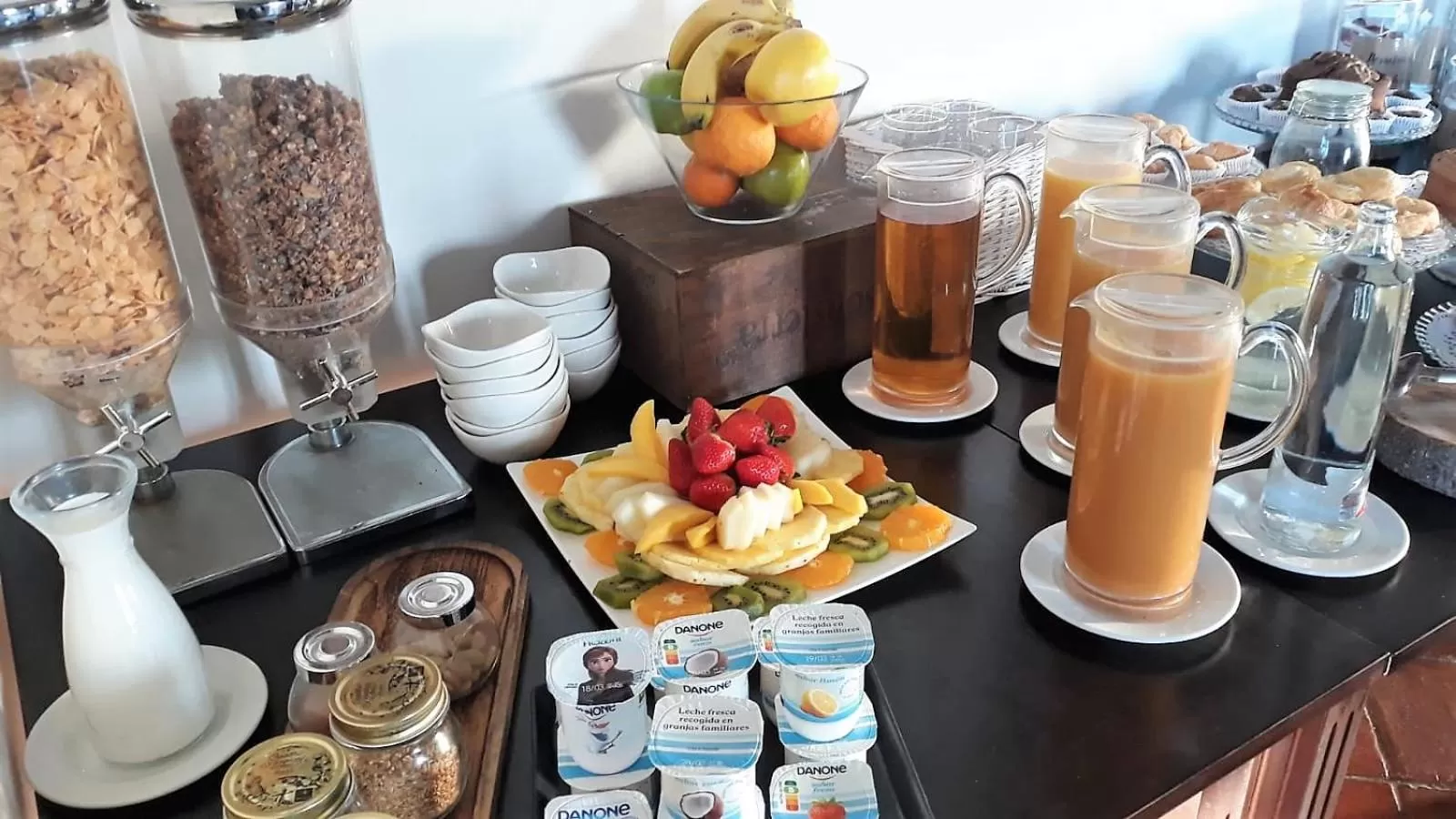 Buffet breakfast in Hotel Fuente del Sol