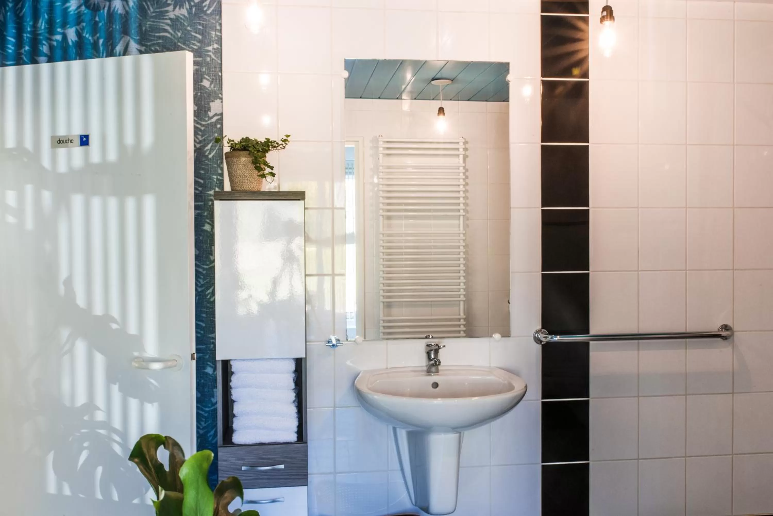 Bathroom in BnB It Hazzeleger Beetsterzwaag