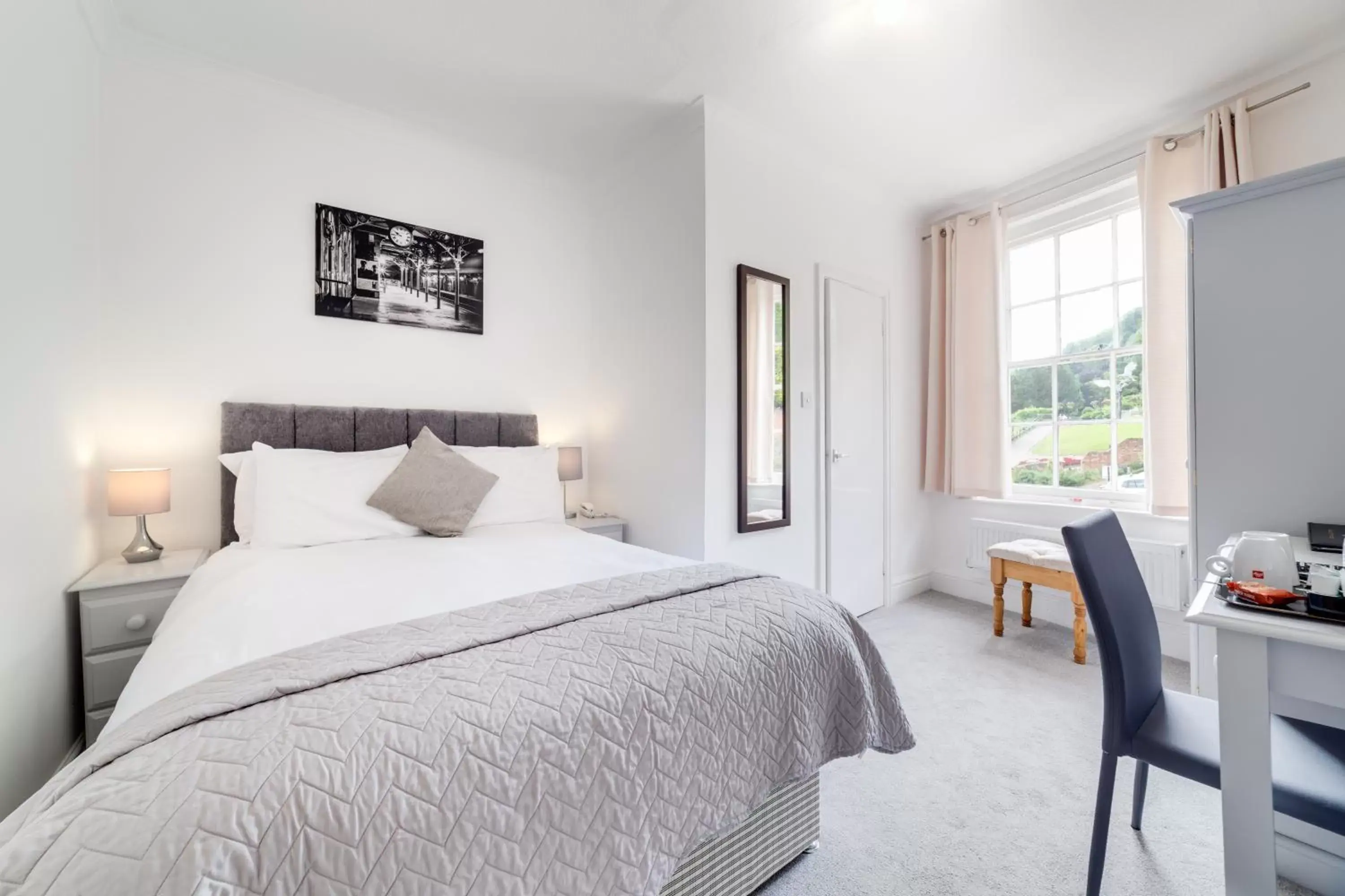 Economy Double Room in Mount Pleasant Hotel Economy Double Room in Mount Pleasant Hotel