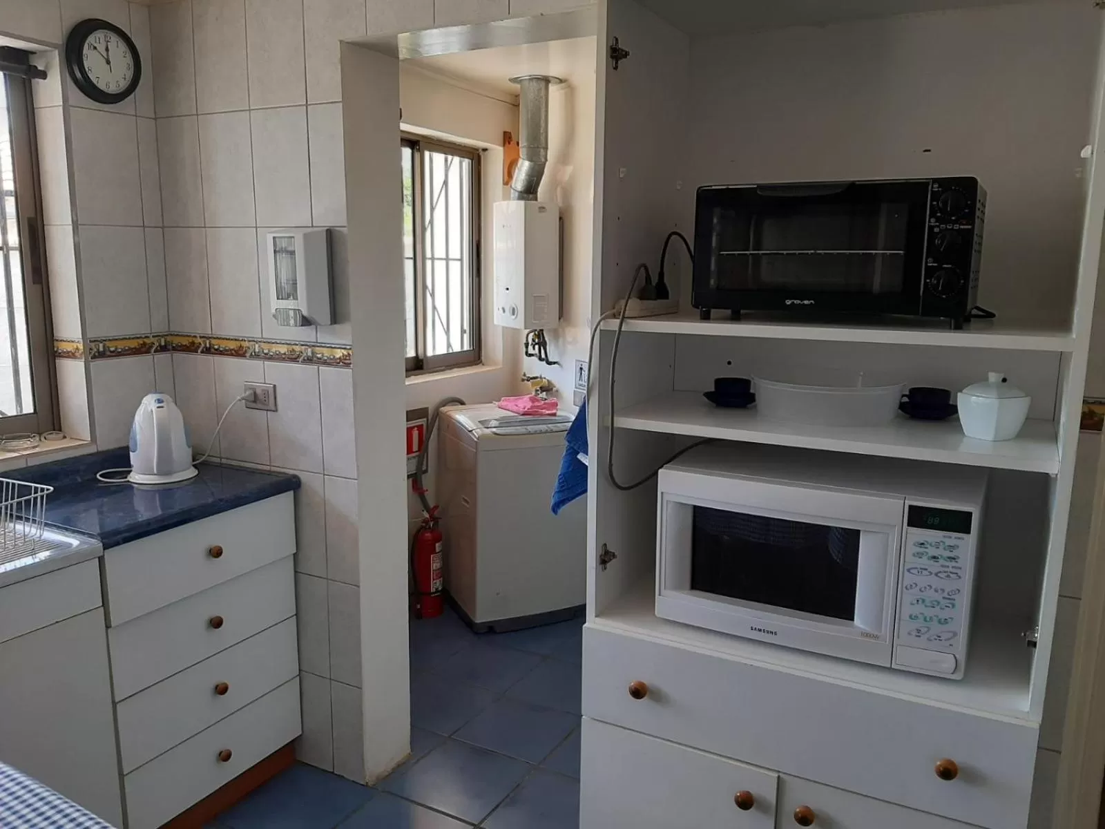 Kitchen/Kitchenette in Calfu Lodge