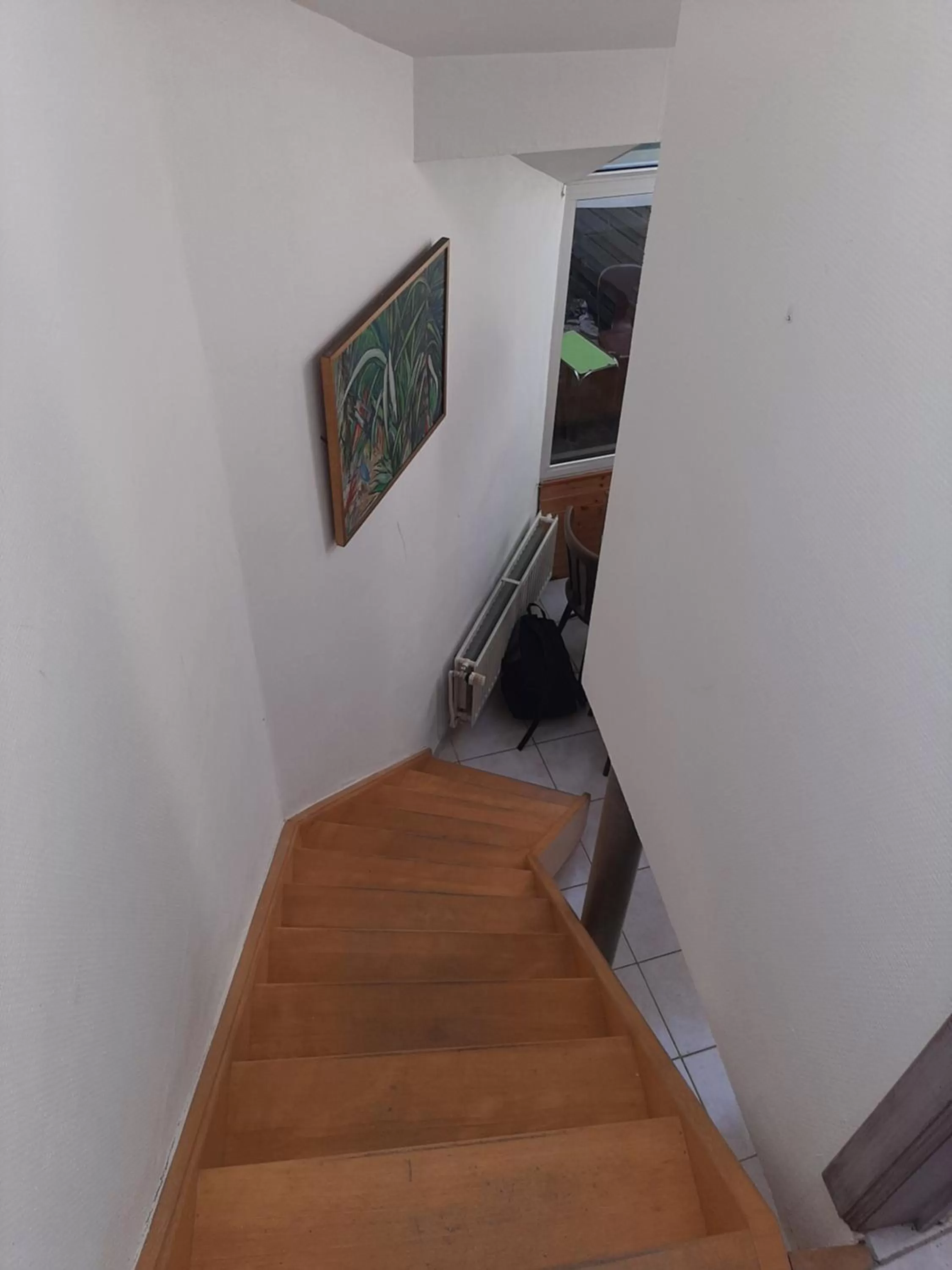 kitchen, TV/Entertainment Center in Golden Lion