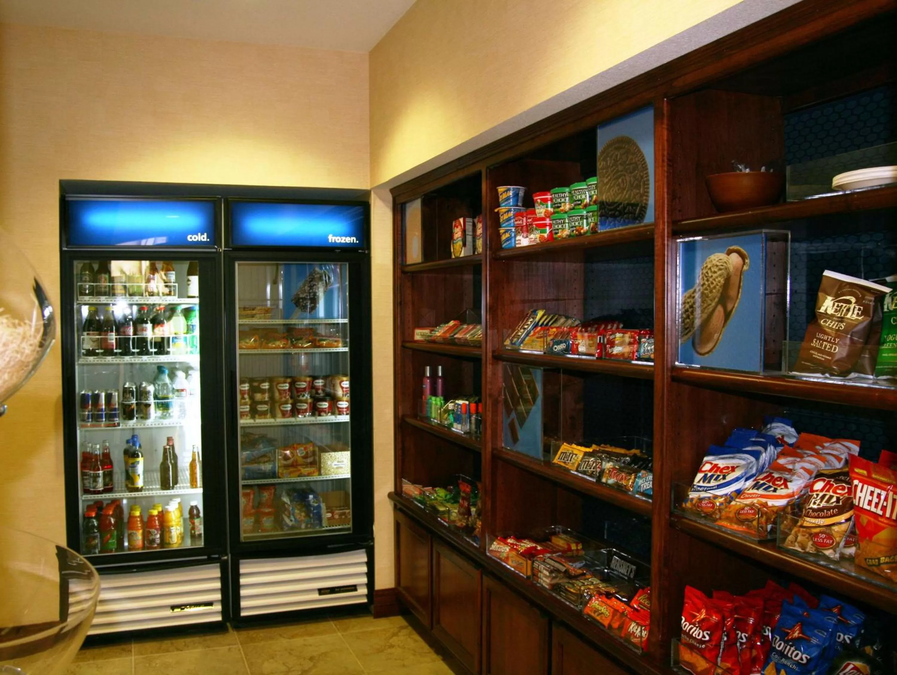 Restaurant/places to eat in Hampton Inn & Suites Redding