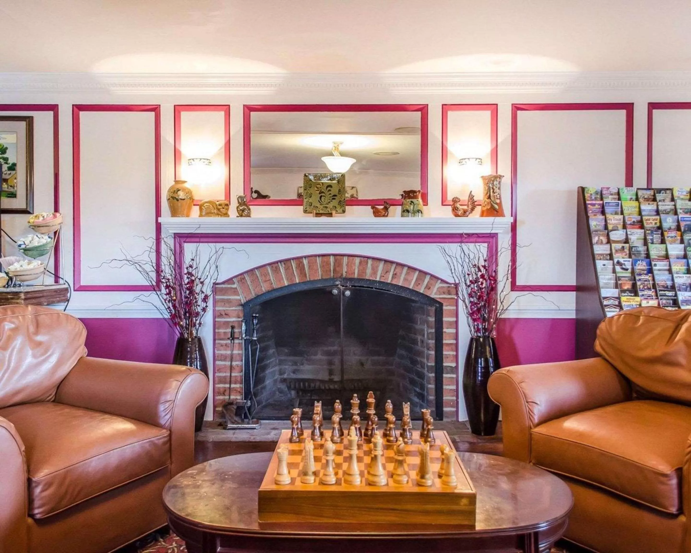 Lobby or reception in Clarion Inn Strasburg - Lancaster