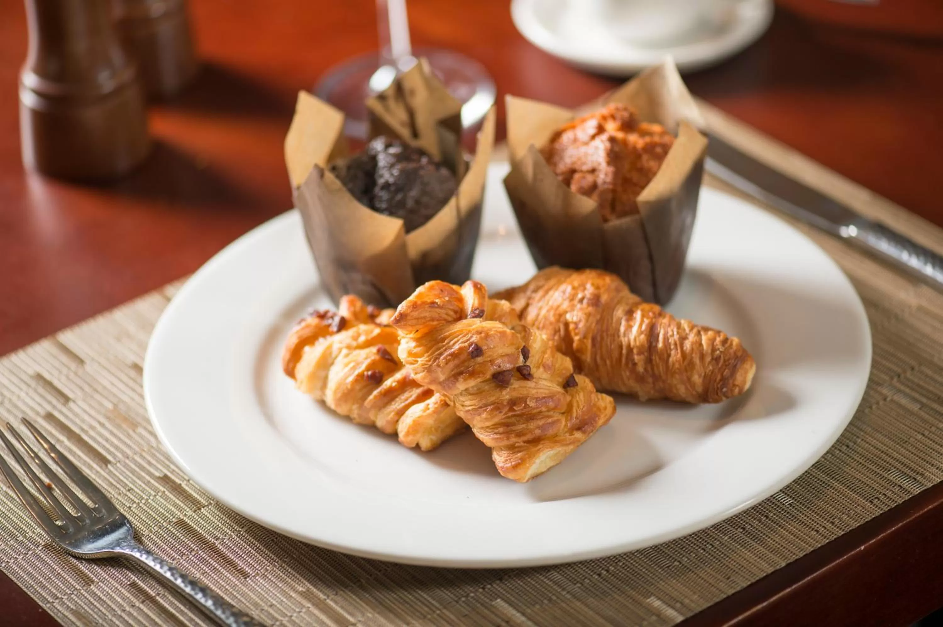 Food and drinks in EB Hotel Miami Airport