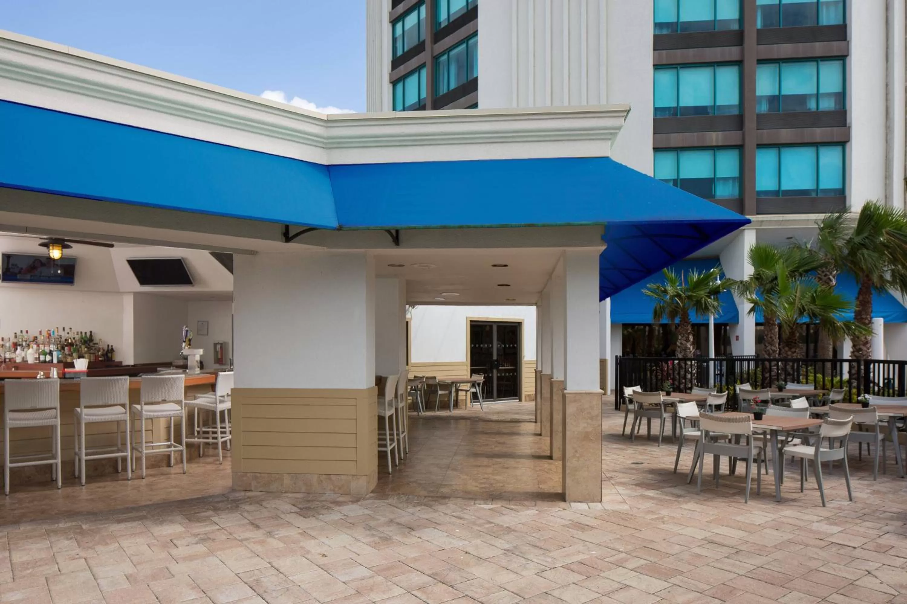 Restaurant/places to eat in Four Points by Sheraton Orlando International Drive